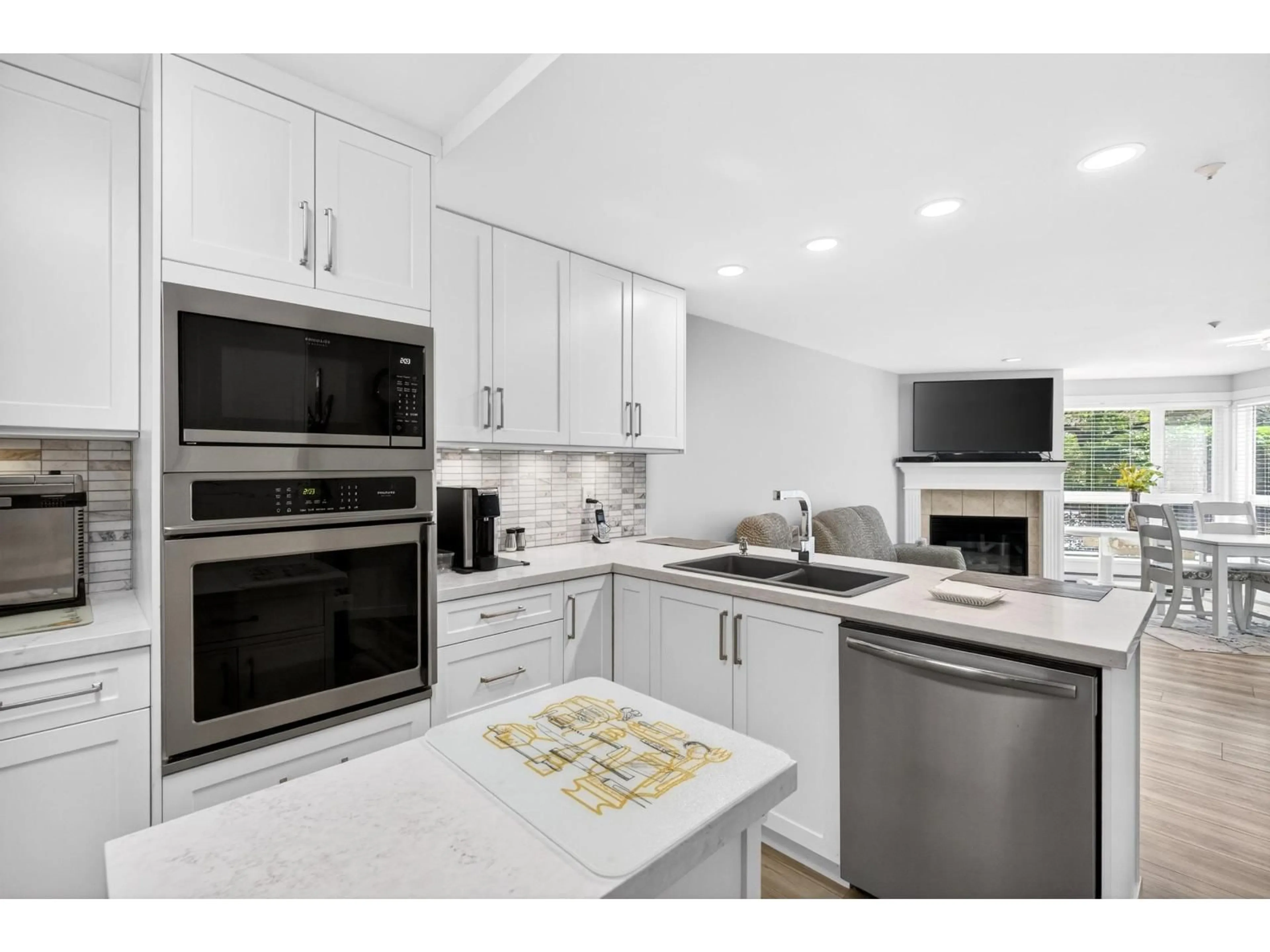 Unknown for #101 - 20245 53 AVENUE, Langley British Columbia V3A3V2