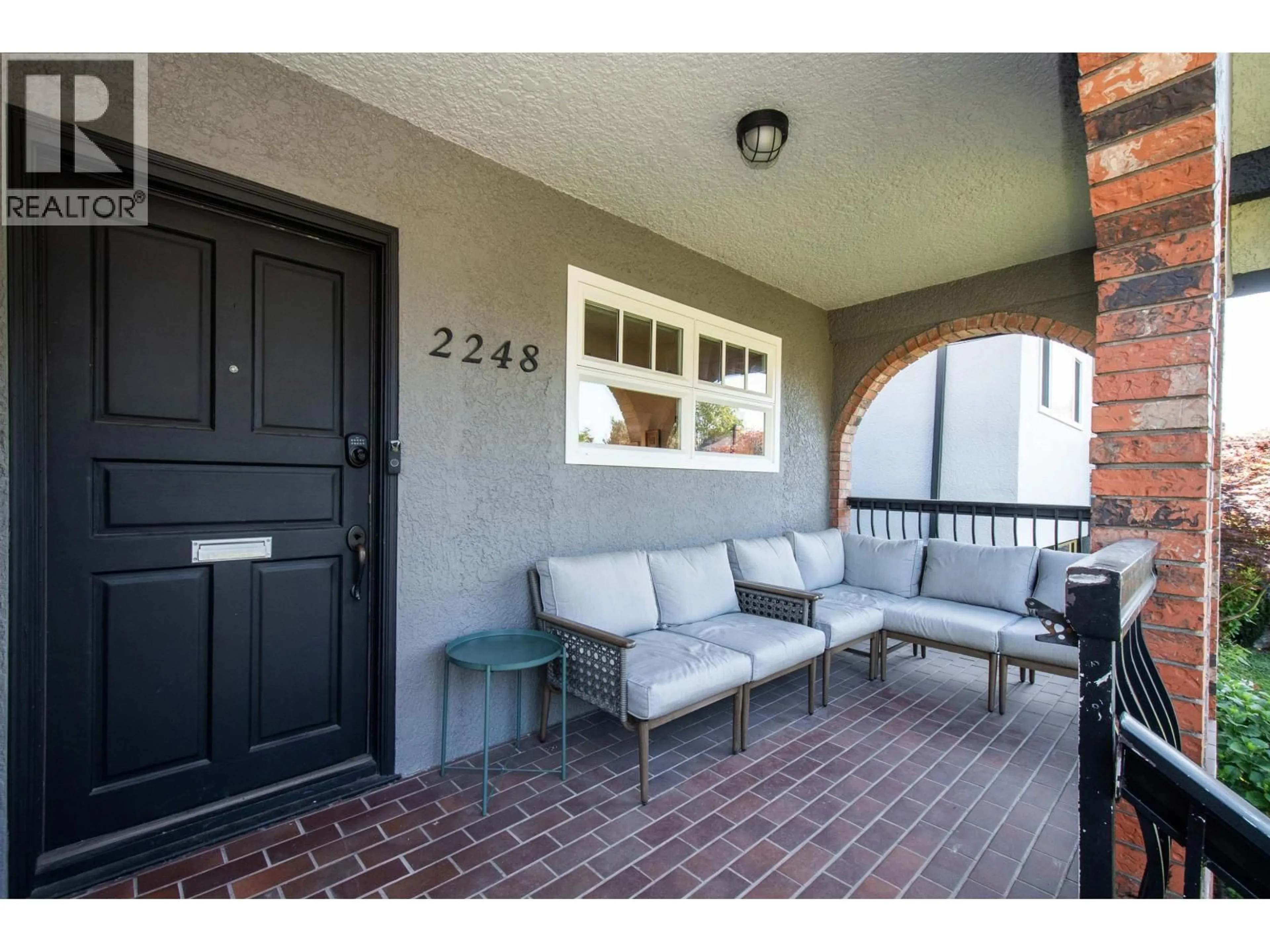 Patio, street for 2248 GRAVELEY STREET, Vancouver British Columbia V5L3C2