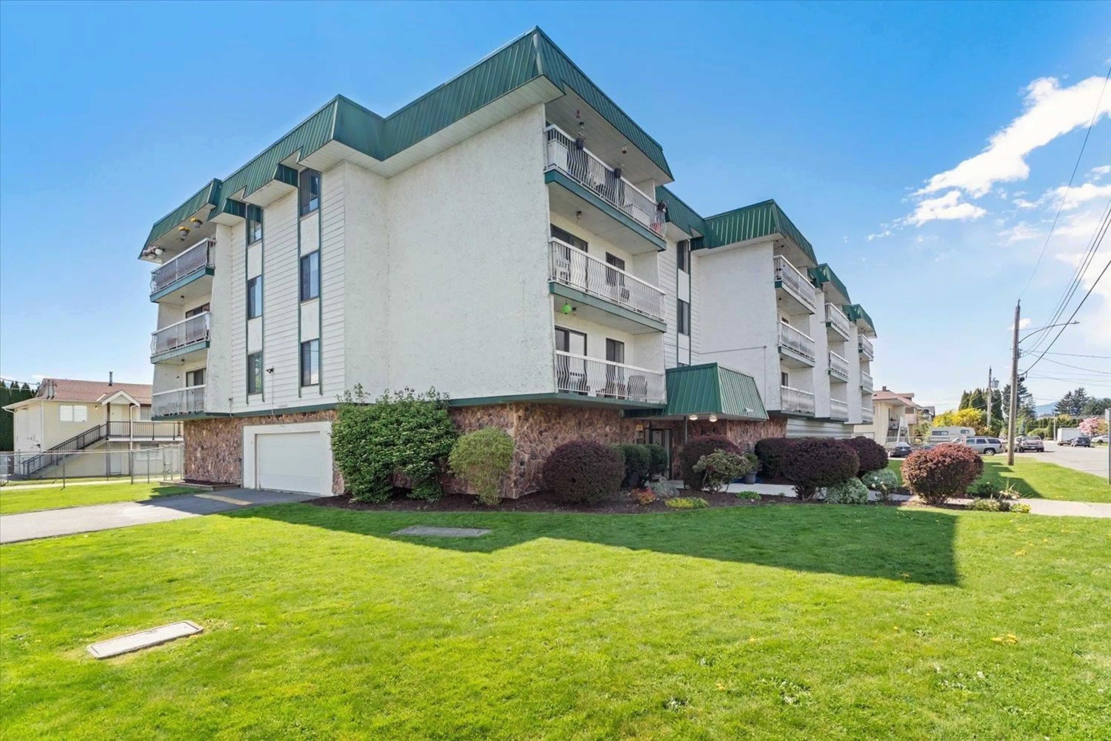 Patio, unknown for 302 - 46374 MARGARET AVENUE, Chilliwack British Columbia V2P2H1