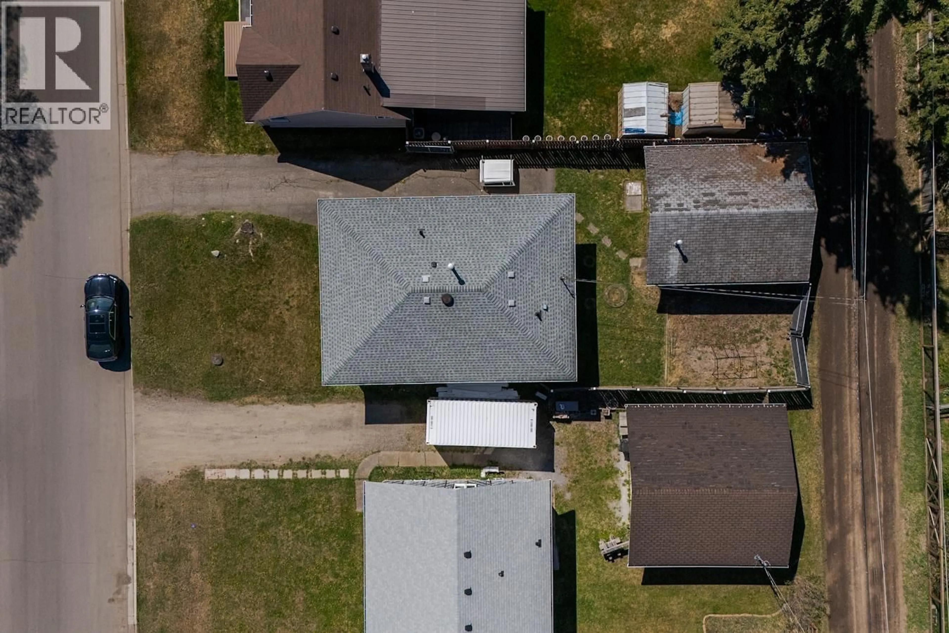A pic from outside/outdoor area/front of a property/back of a property/a pic from drone, street for 667 ALWARD STREET, Prince George British Columbia V2M2E6