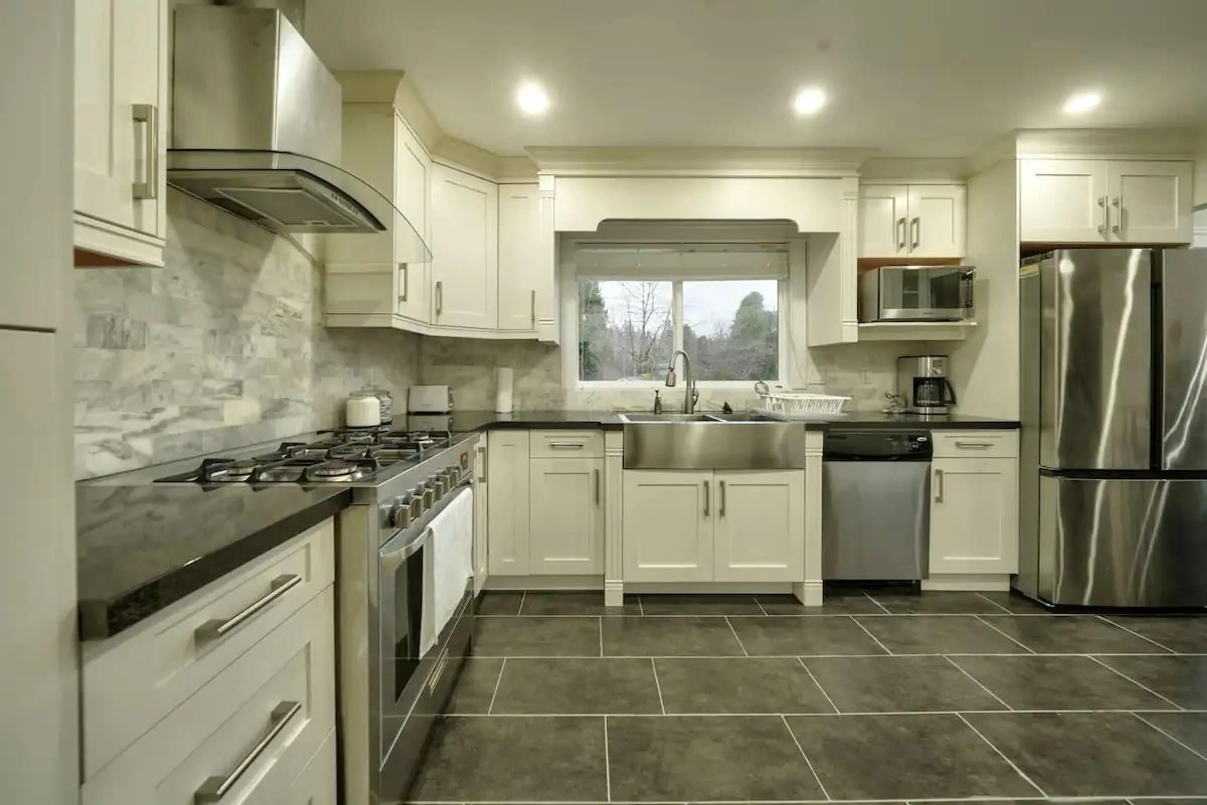 Unknown for 18369 21A AVENUE, Surrey British Columbia V3Z9W2
