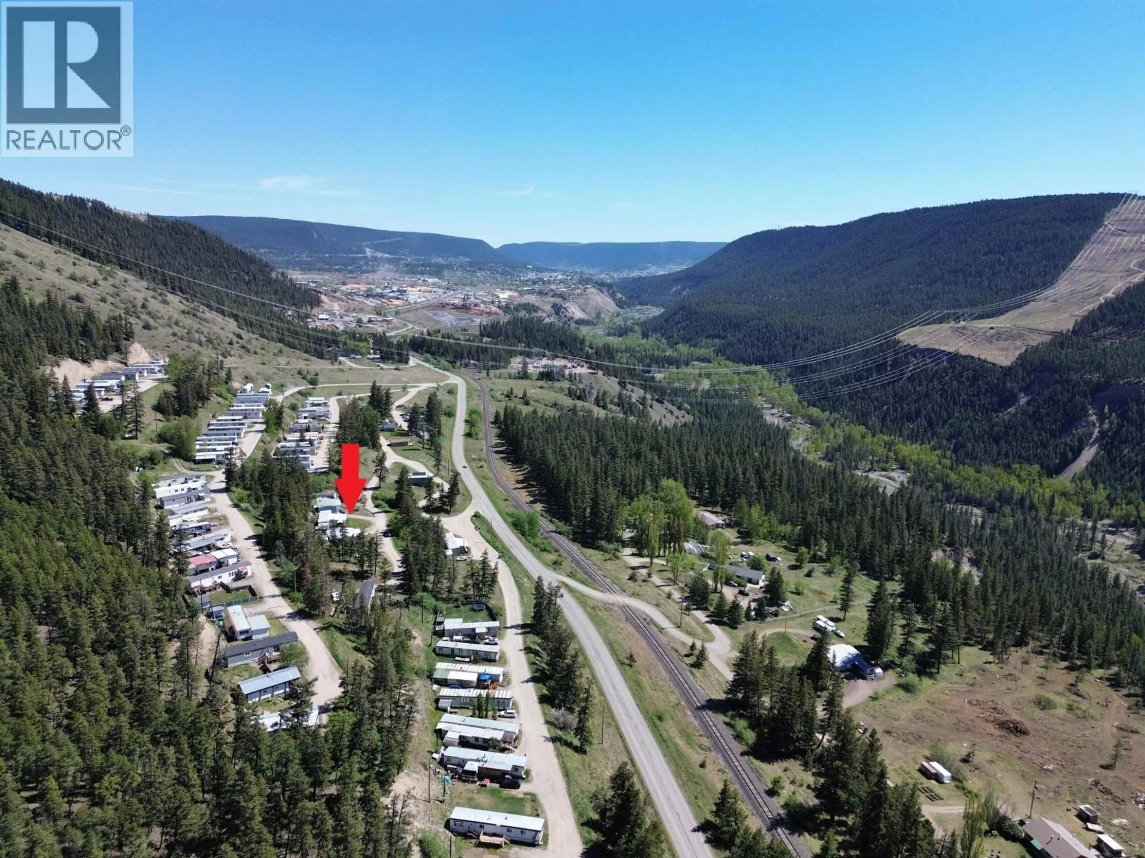 A pic from outside/outdoor area/front of a property/back of a property/a pic from drone, mountain view for 17 - 560 SODA CREEK ROAD, Williams Lake British Columbia V2G5E7
