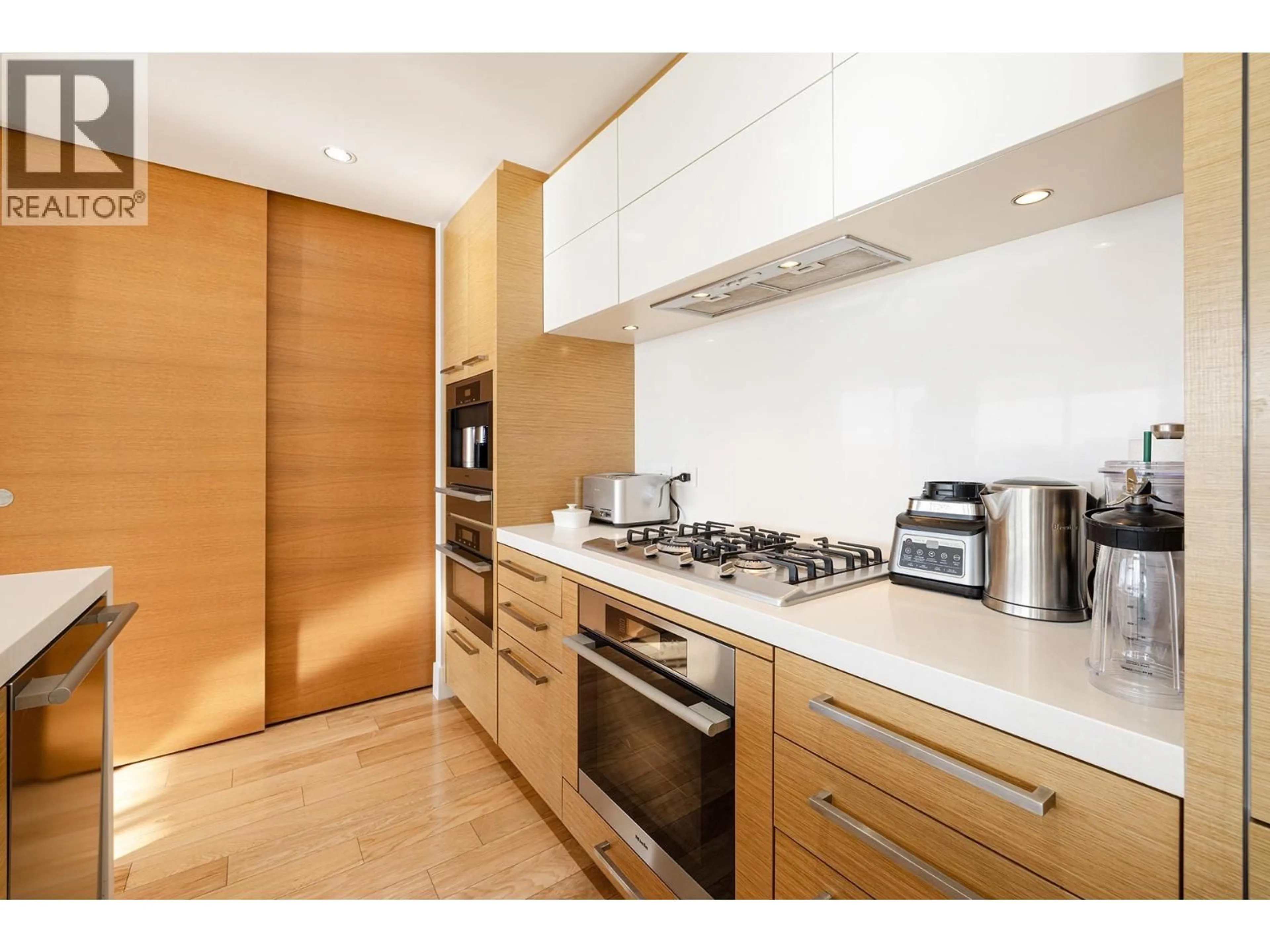 Standard kitchen, unknown for 3001 - 667 HOWE STREET, Vancouver British Columbia V6C0B5