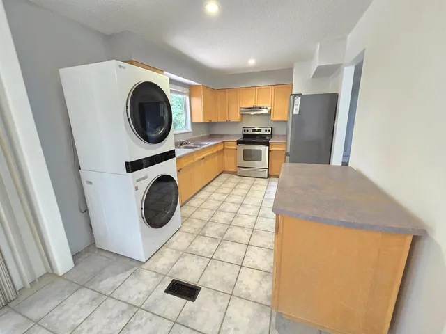 10992 132A STREET, Surrey 5