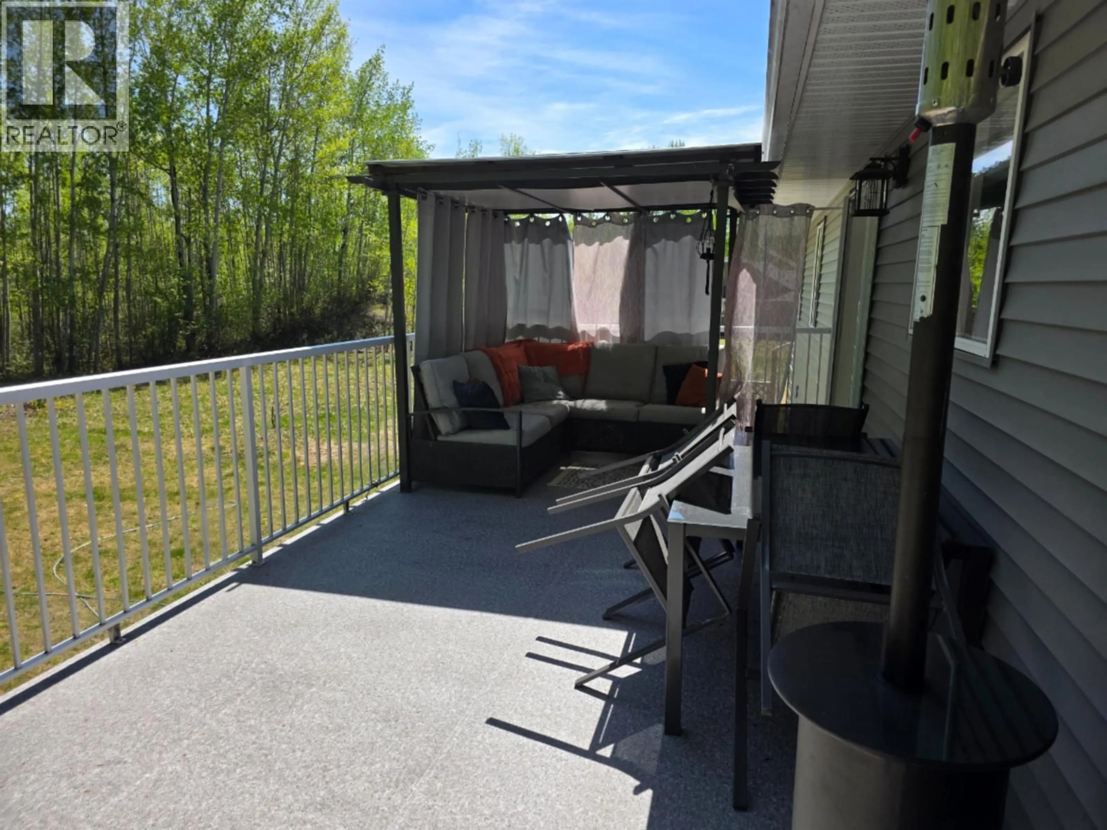 Patio, street for 360 DAWSON STREET, Quesnel British Columbia V2J6A9
