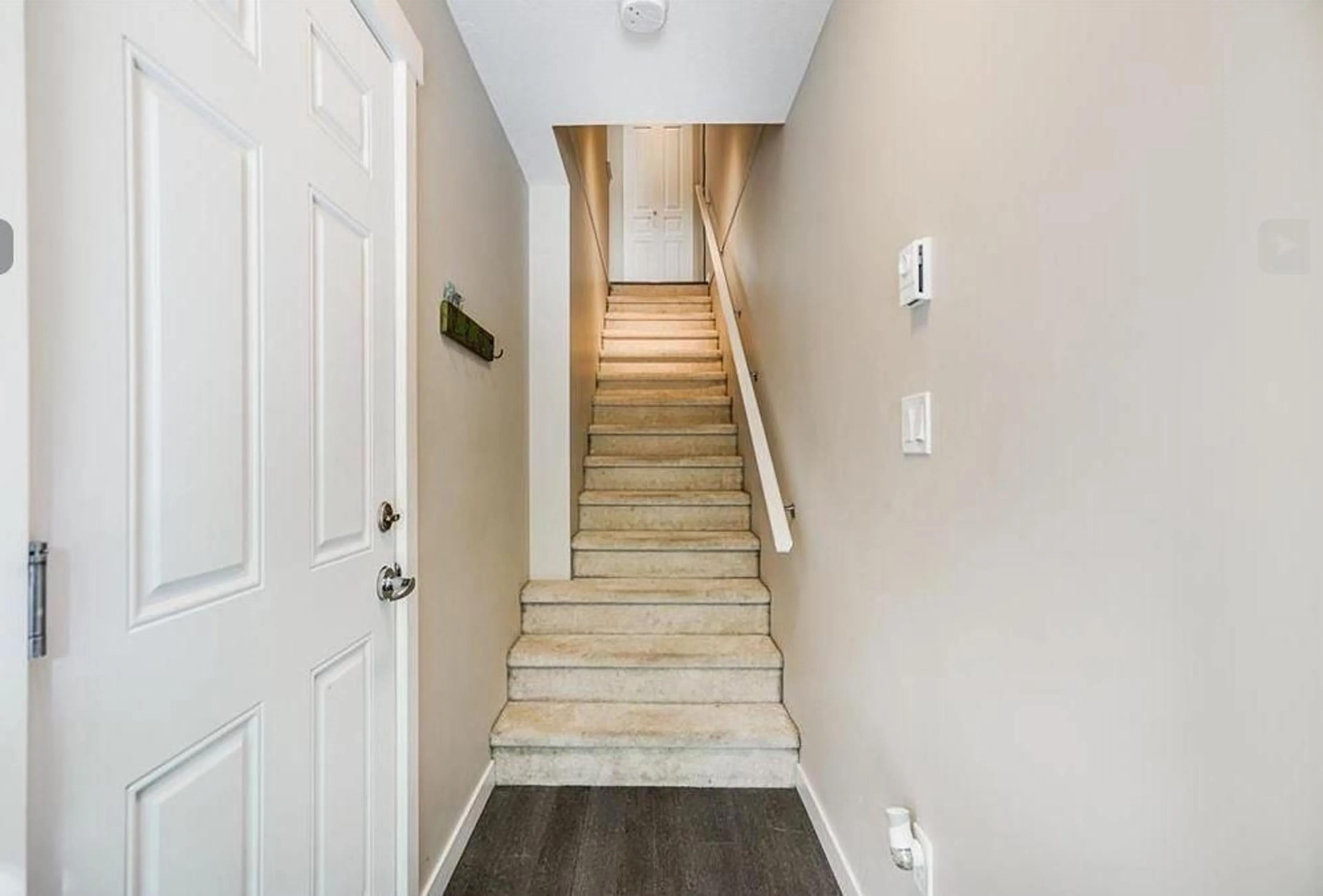 Indoor entryway for 145 - 7938 209 STREET, Langley British Columbia V2Y0K1
