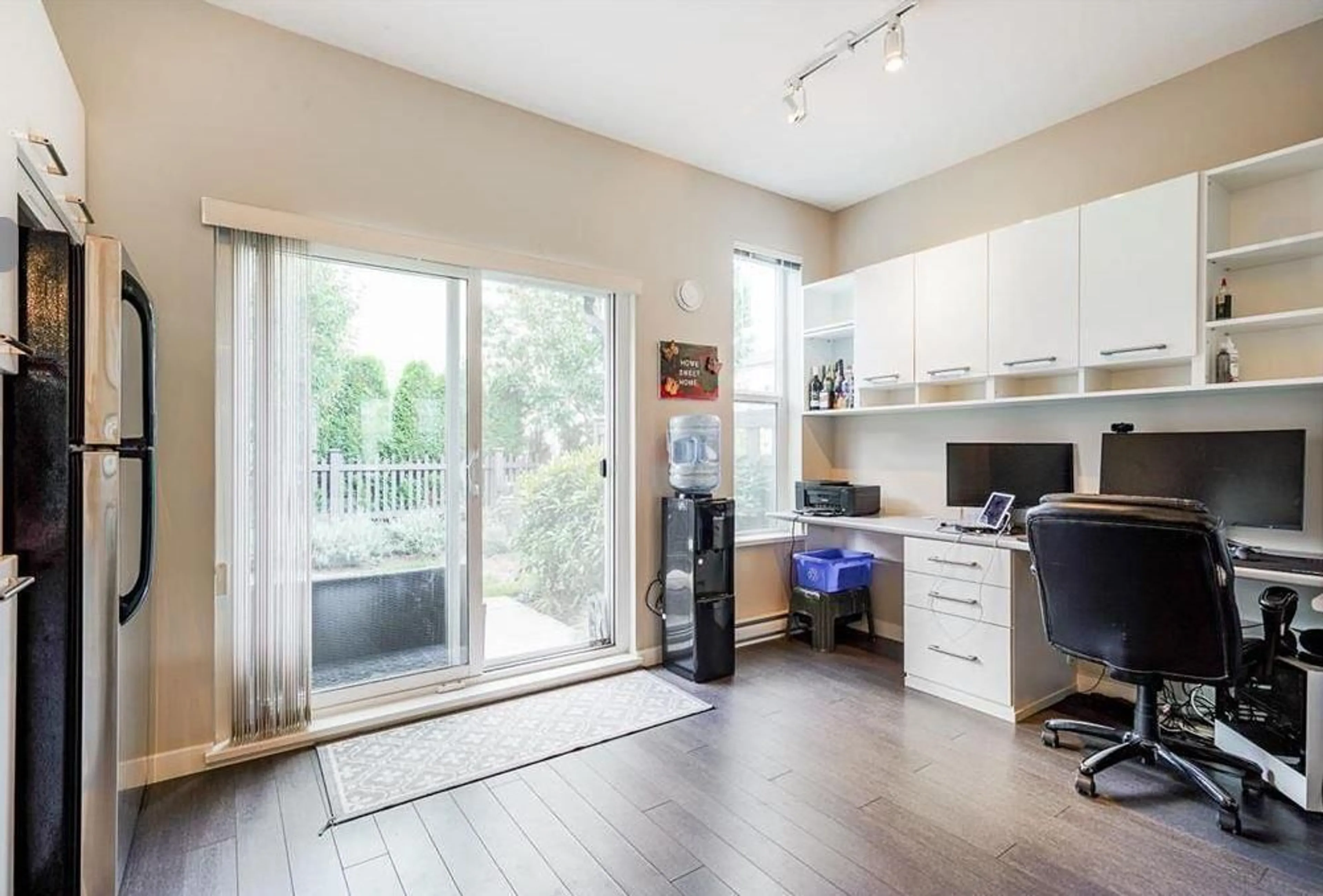 A pic of a room for 145 - 7938 209 STREET, Langley British Columbia V2Y0K1