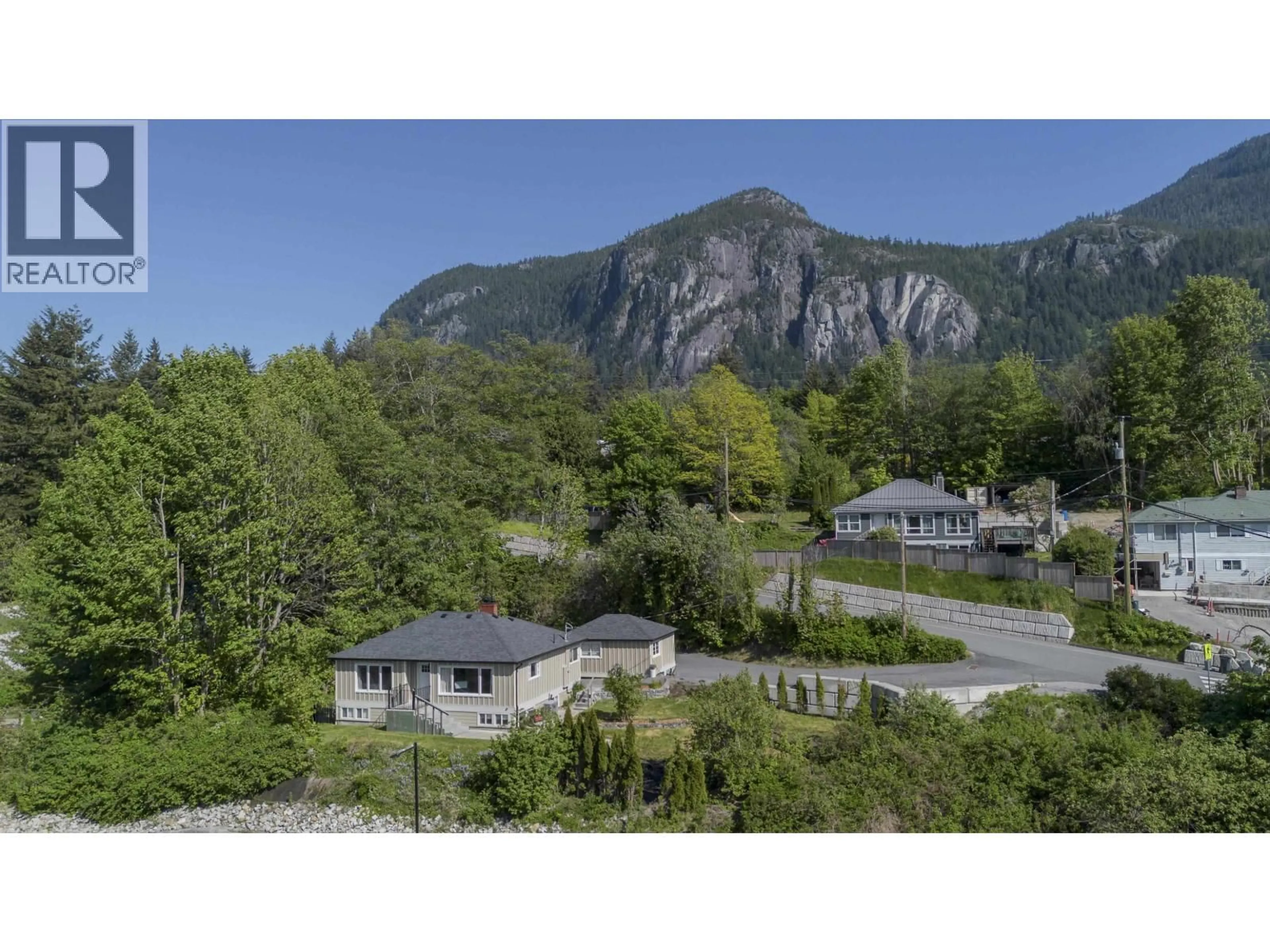 A pic from outside/outdoor area/front of a property/back of a property/a pic from drone, mountain view for 38139 CLARKE DRIVE, Squamish British Columbia V8B0C8
