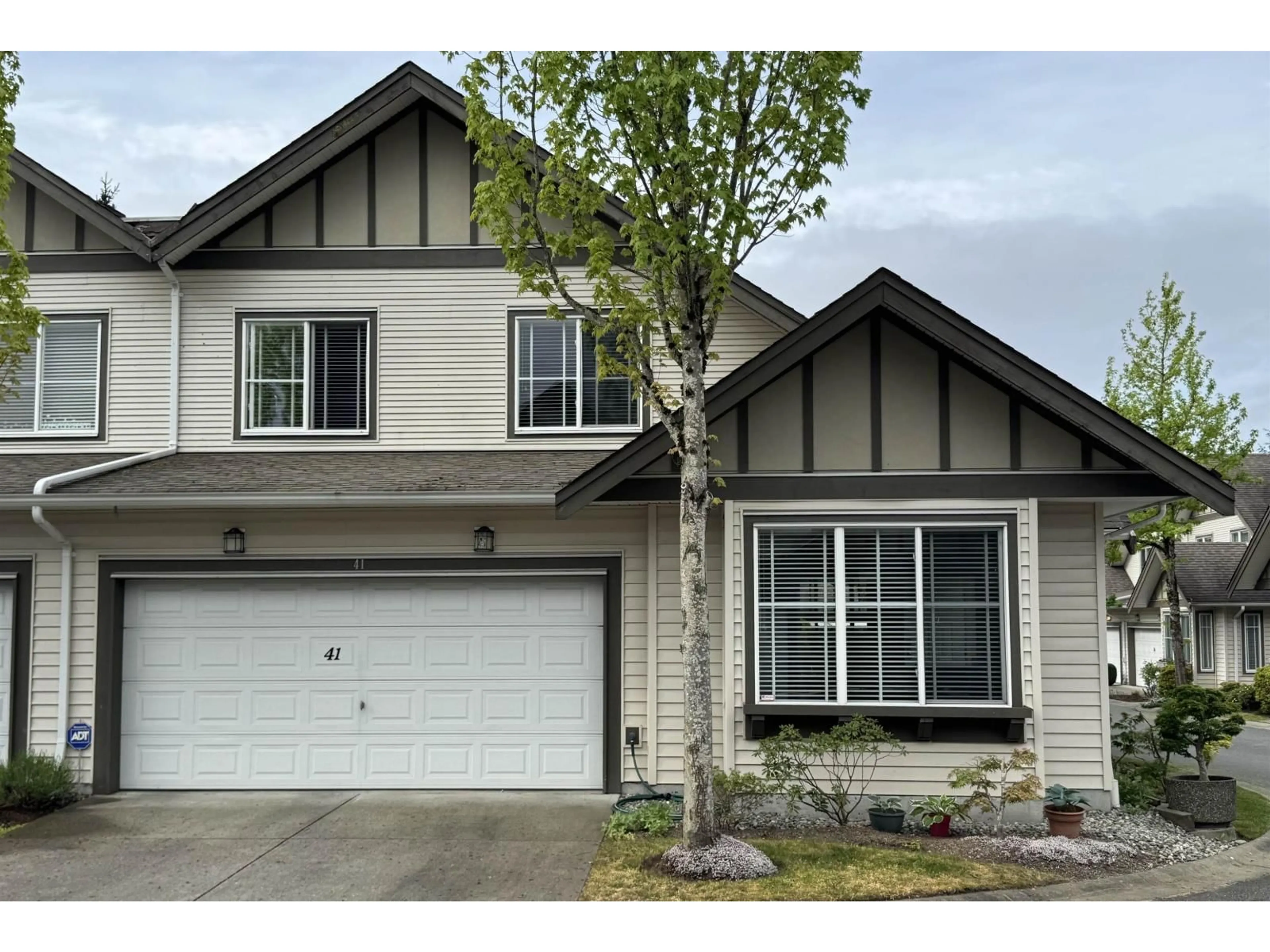 Home with vinyl exterior material, street for 41 - 15868 85 AVENUE, Surrey British Columbia V4N0Y9
