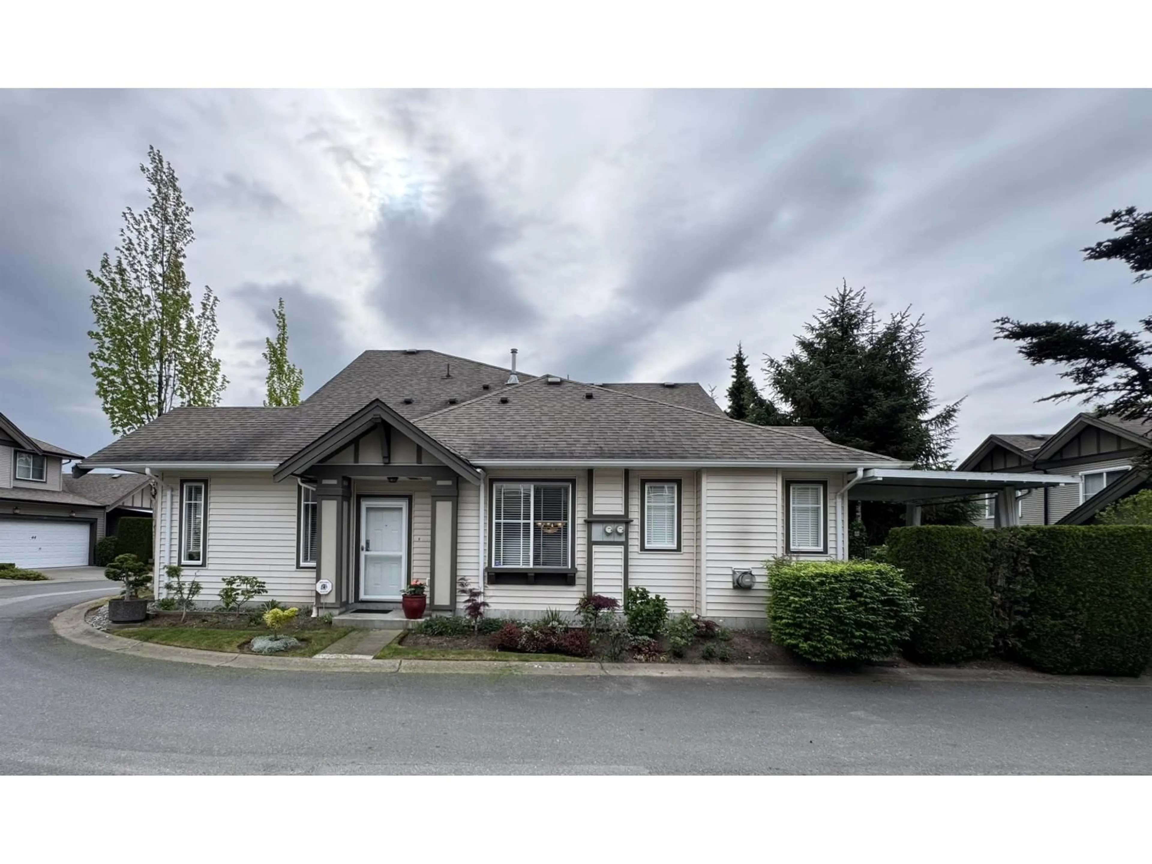 Home with vinyl exterior material, street for 41 - 15868 85 AVENUE, Surrey British Columbia V4N0Y9
