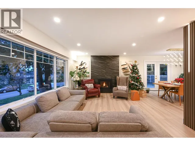 1409 WINDSOR CRESCENT, Delta 5