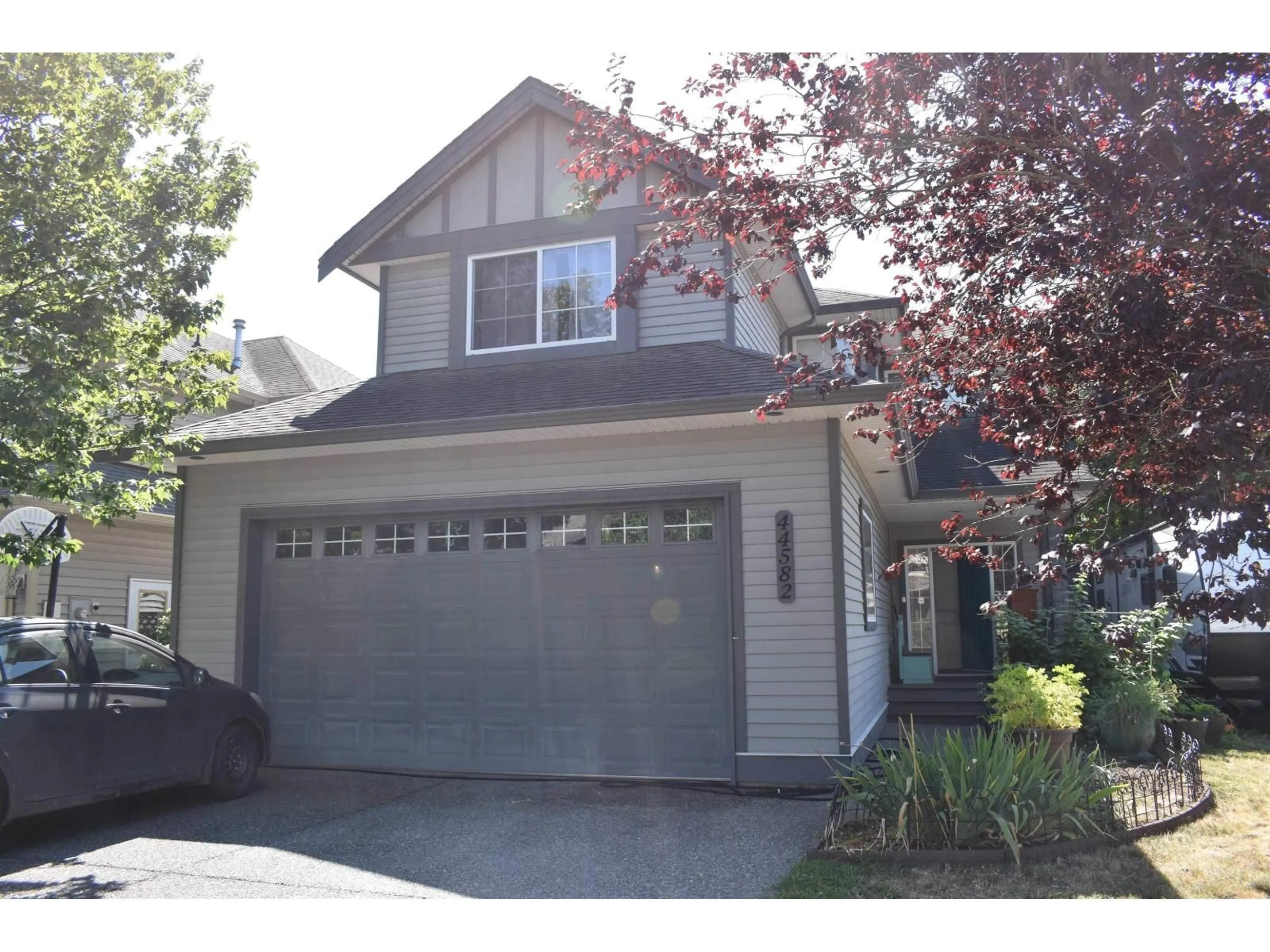 Home with vinyl exterior material, street for 44582 MONTE VISTA DRIVE, Sardis British Columbia V2R5T2