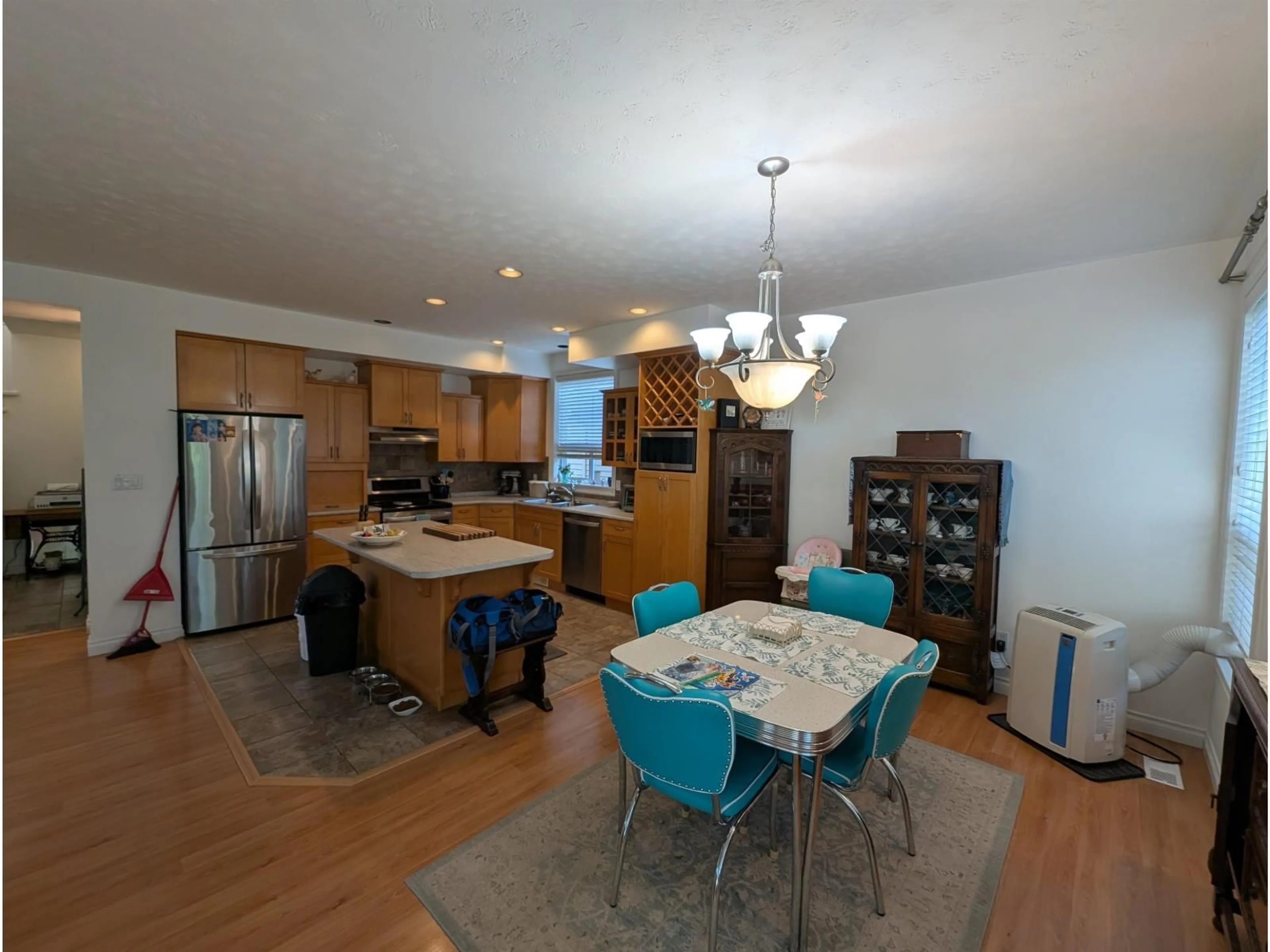 Open concept kitchen, unknown for 44582 MONTE VISTA DRIVE, Sardis British Columbia V2R5T2