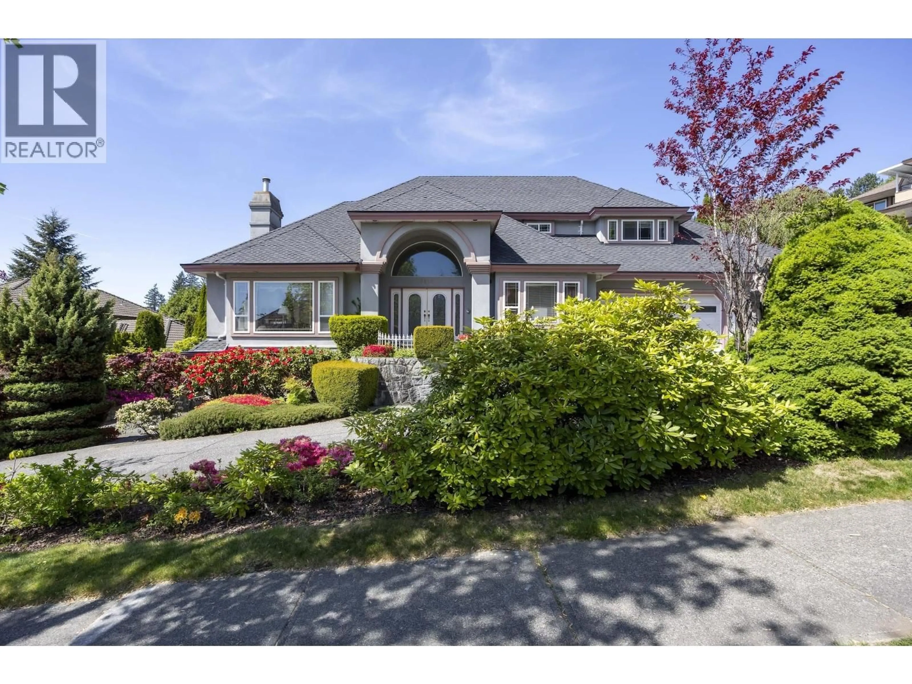Home with vinyl exterior material, street for 3022 PLATEAU BOULEVARD, Coquitlam British Columbia V3E2W7