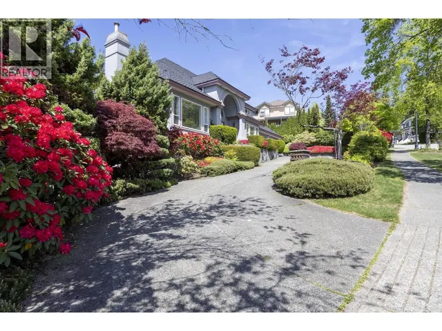 3022 PLATEAU BOULEVARD, Coquitlam 3