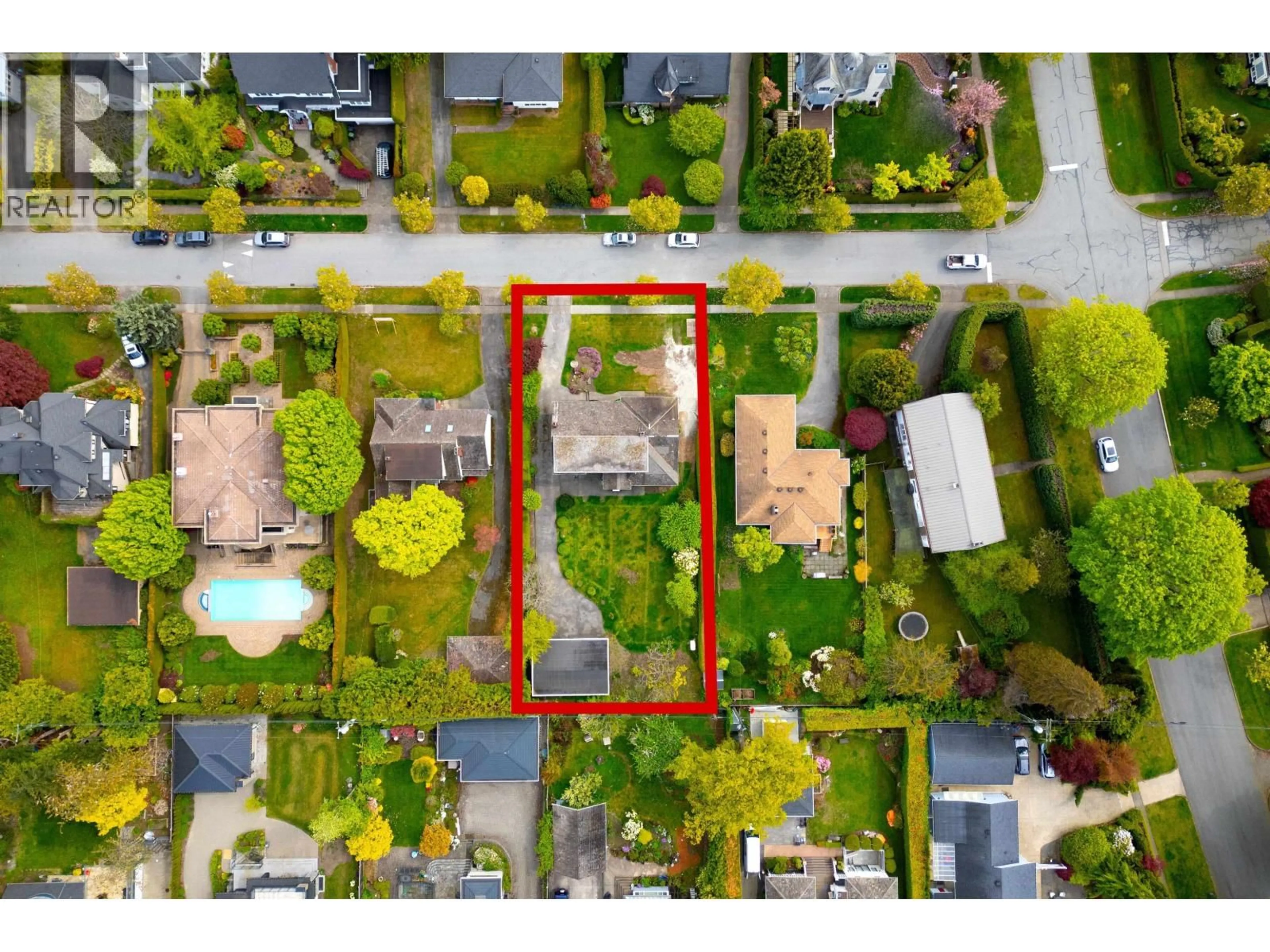 A pic from outside/outdoor area/front of a property/back of a property/a pic from drone, street for 1871 ALLISON ROAD, Vancouver British Columbia V6T1T1