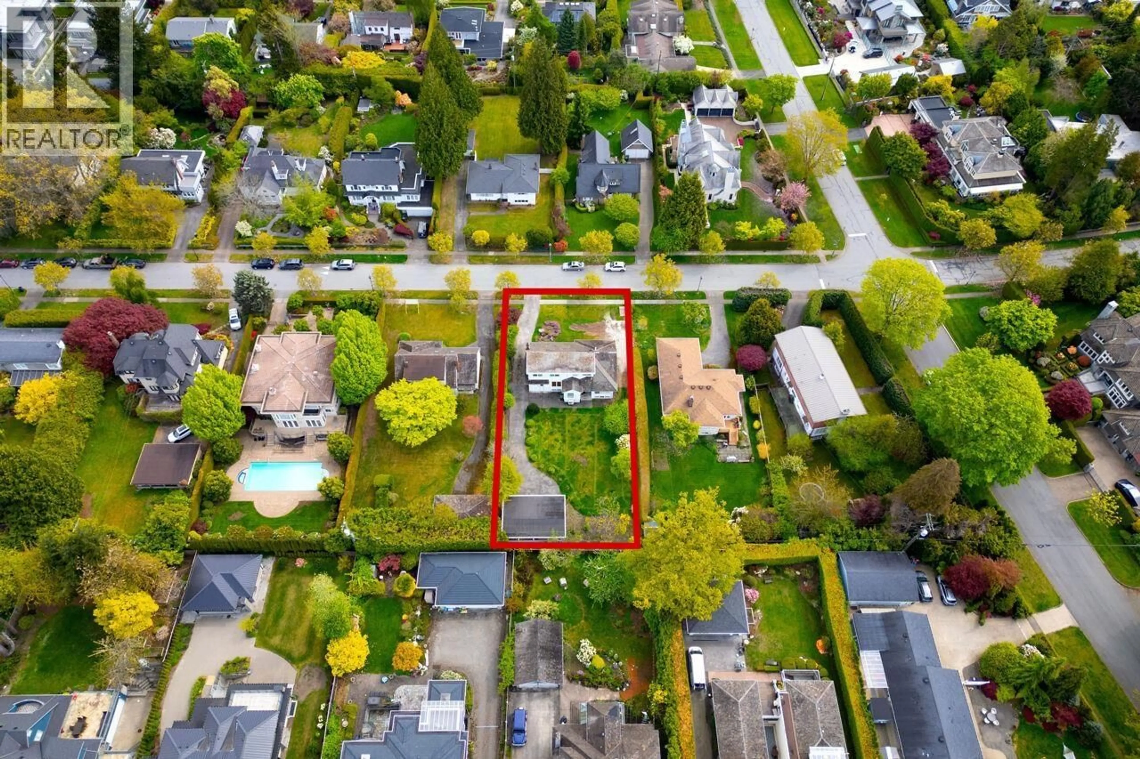 A pic from outside/outdoor area/front of a property/back of a property/a pic from drone, street for 1871 ALLISON ROAD, Vancouver British Columbia V6T1T1