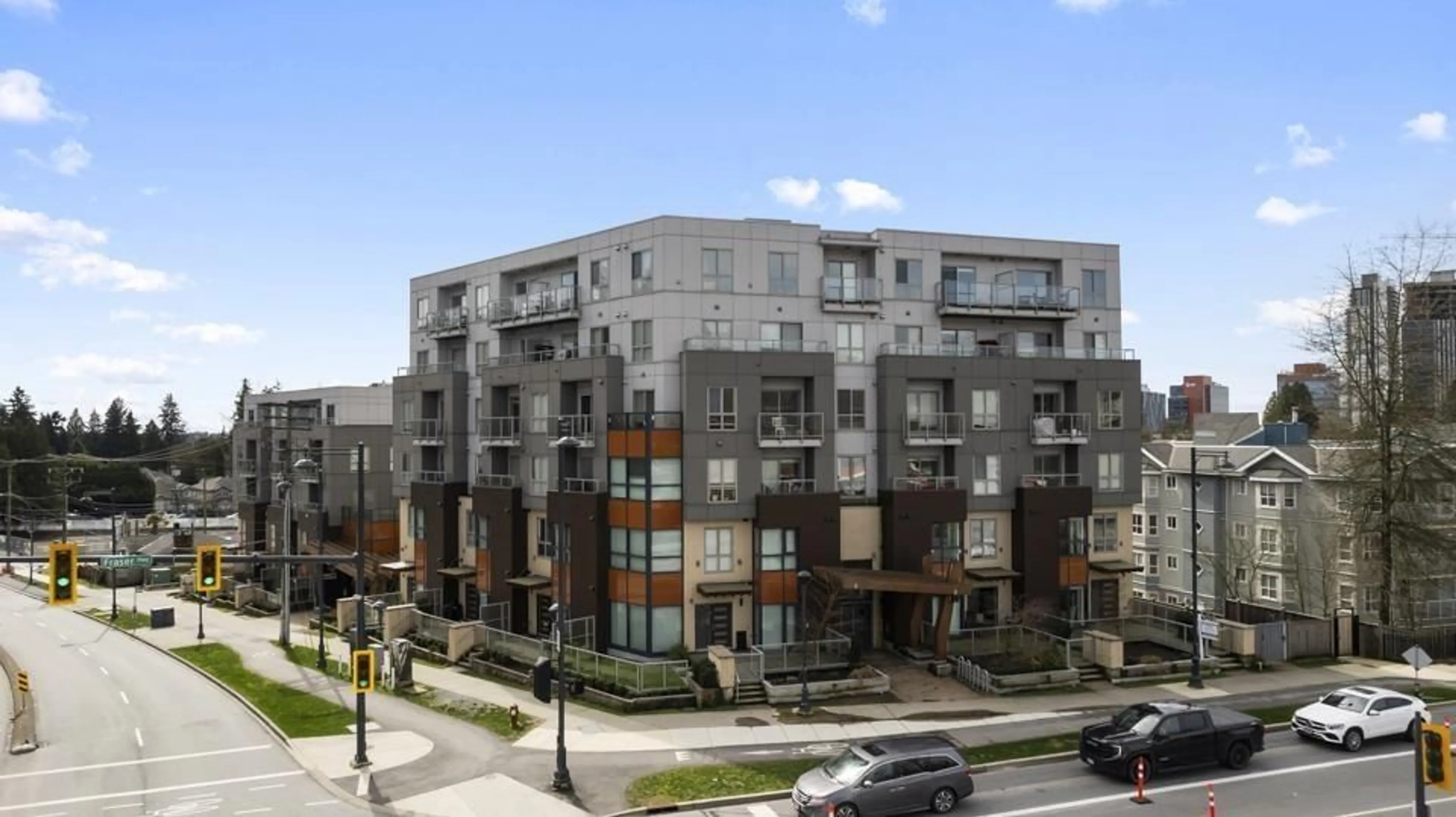 Patio, city buildings view from balcony for 108 - 13978 FRASER HIGHWAY, Surrey British Columbia V3T0P2