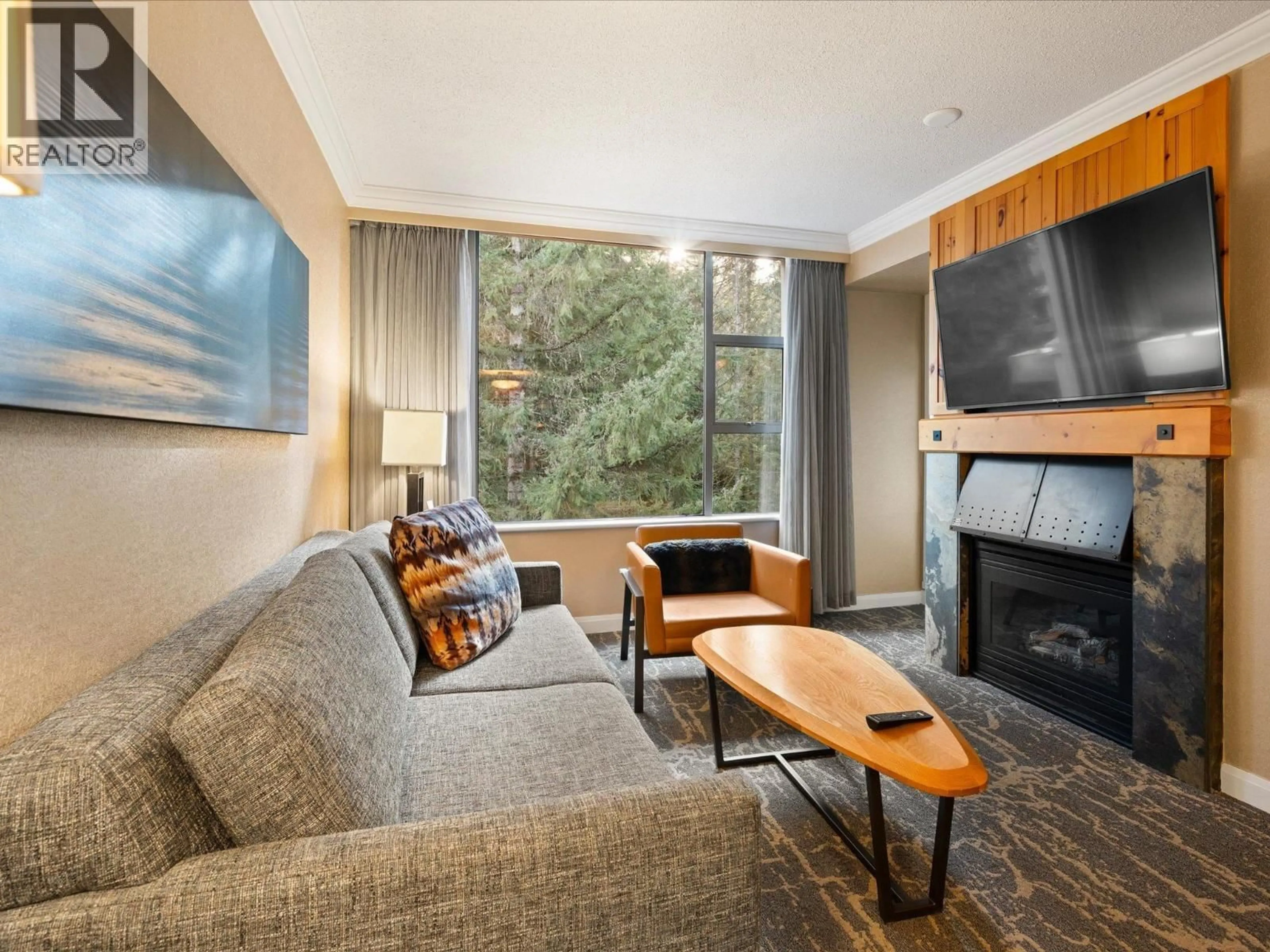 Living room with furniture, unknown for 972 - 4090 WHISTLER WAY, Whistler British Columbia V8E1J3