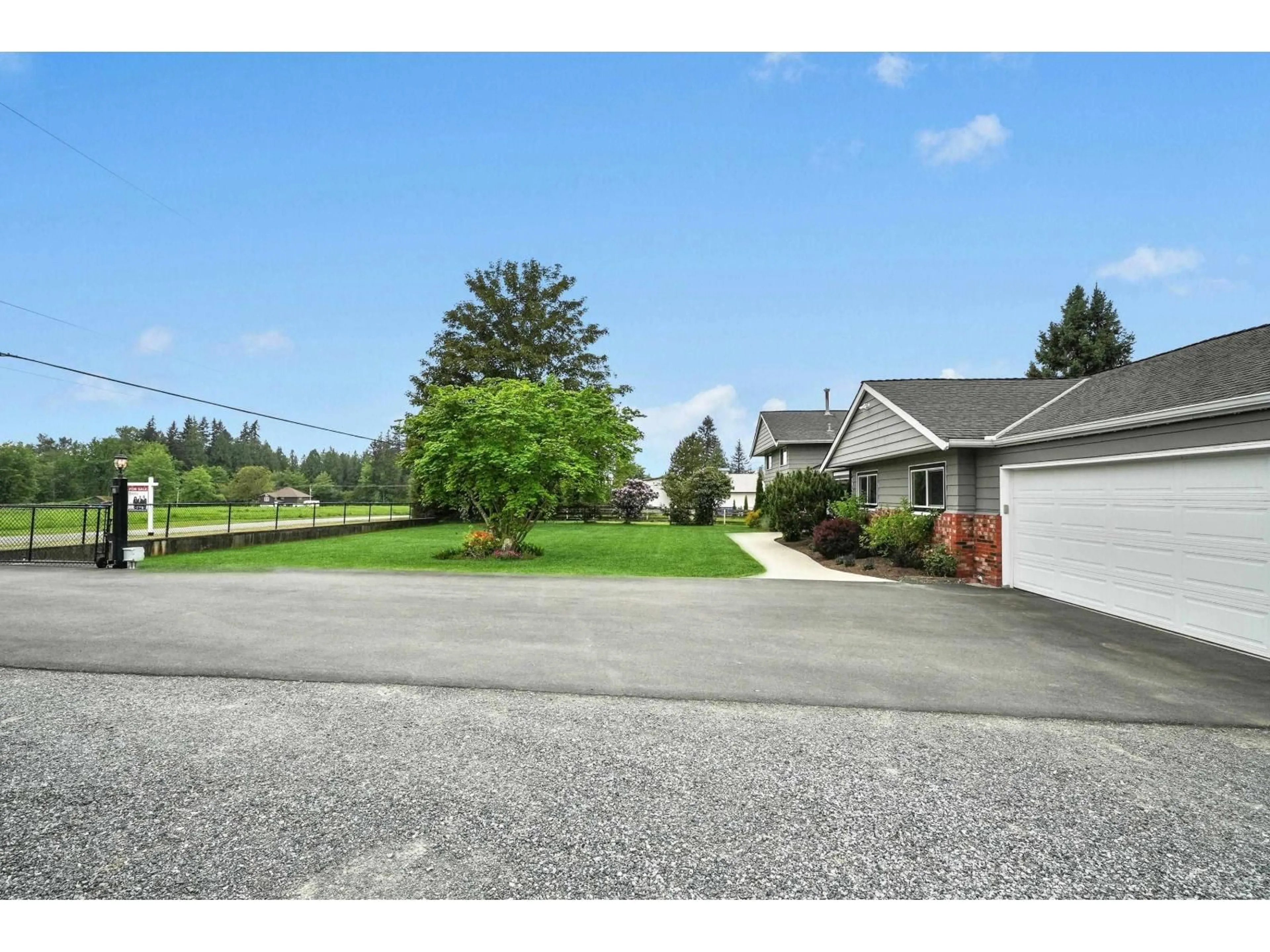 A pic from outside/outdoor area/front of a property/back of a property/a pic from drone, unknown for 21723 24 AVENUE, Langley British Columbia V2Z1P5