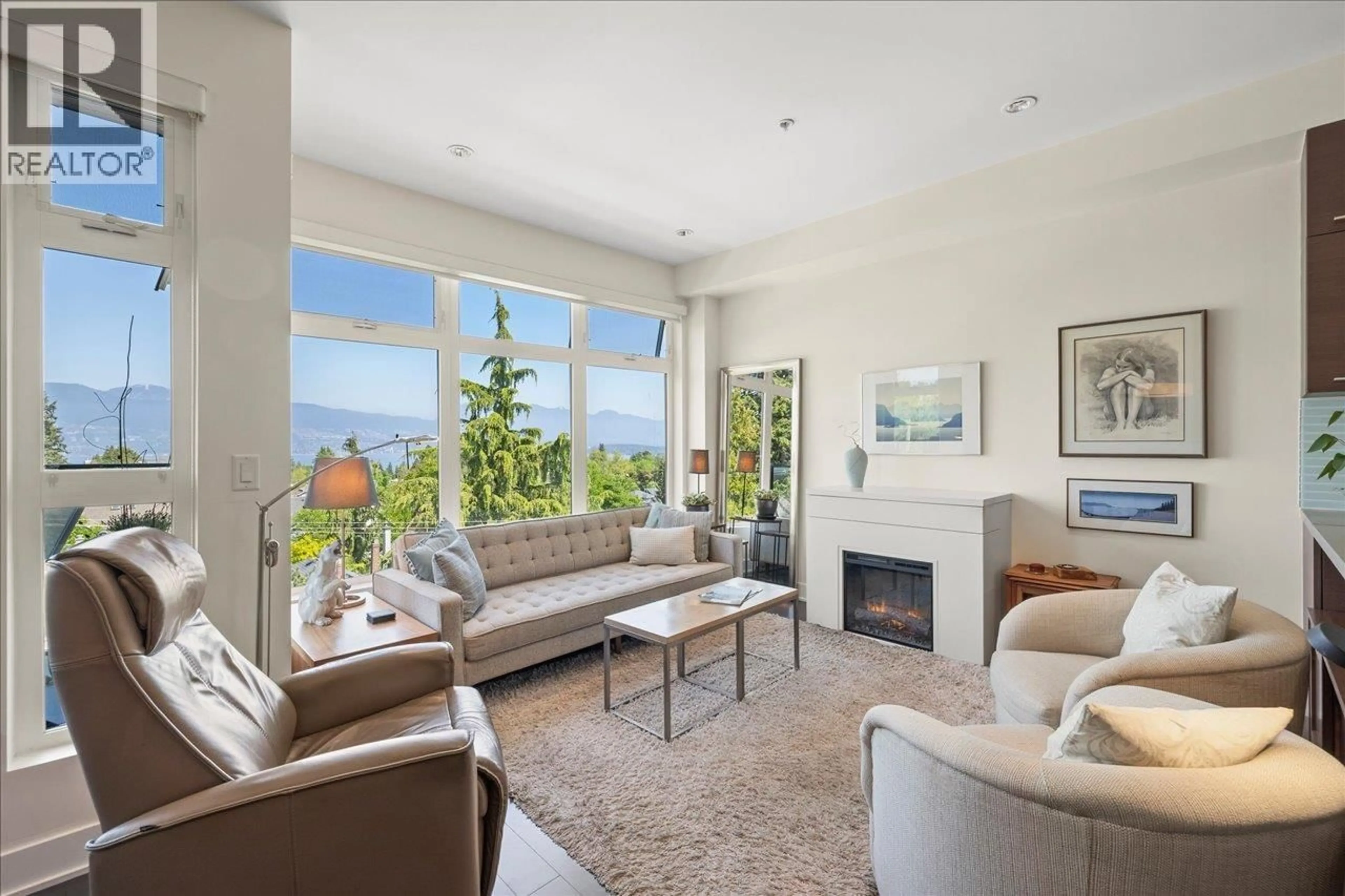 Living room with furniture, unknown for 404 - 4463 10TH AVENUE, Vancouver British Columbia V6R2H8