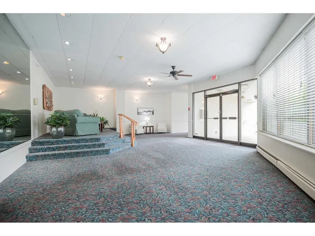 704 - 1442 FOSTER STREET, White Rock 4