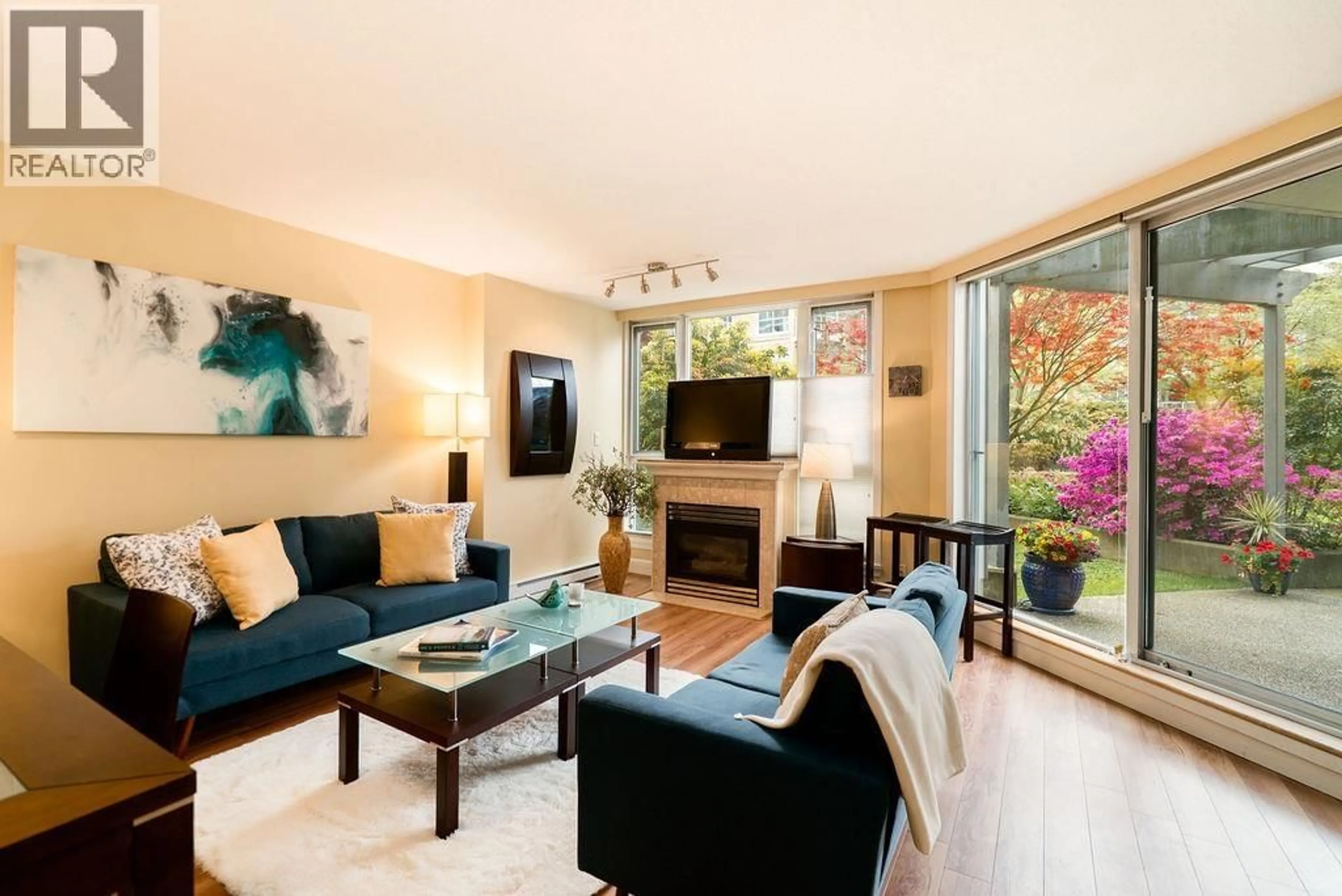 Living room with furniture, unknown for 106 - 5860 DOVER CRESCENT, Richmond British Columbia V7C5S6
