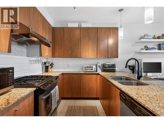 1401 - 280 ROSS DRIVE, New Westminster 4