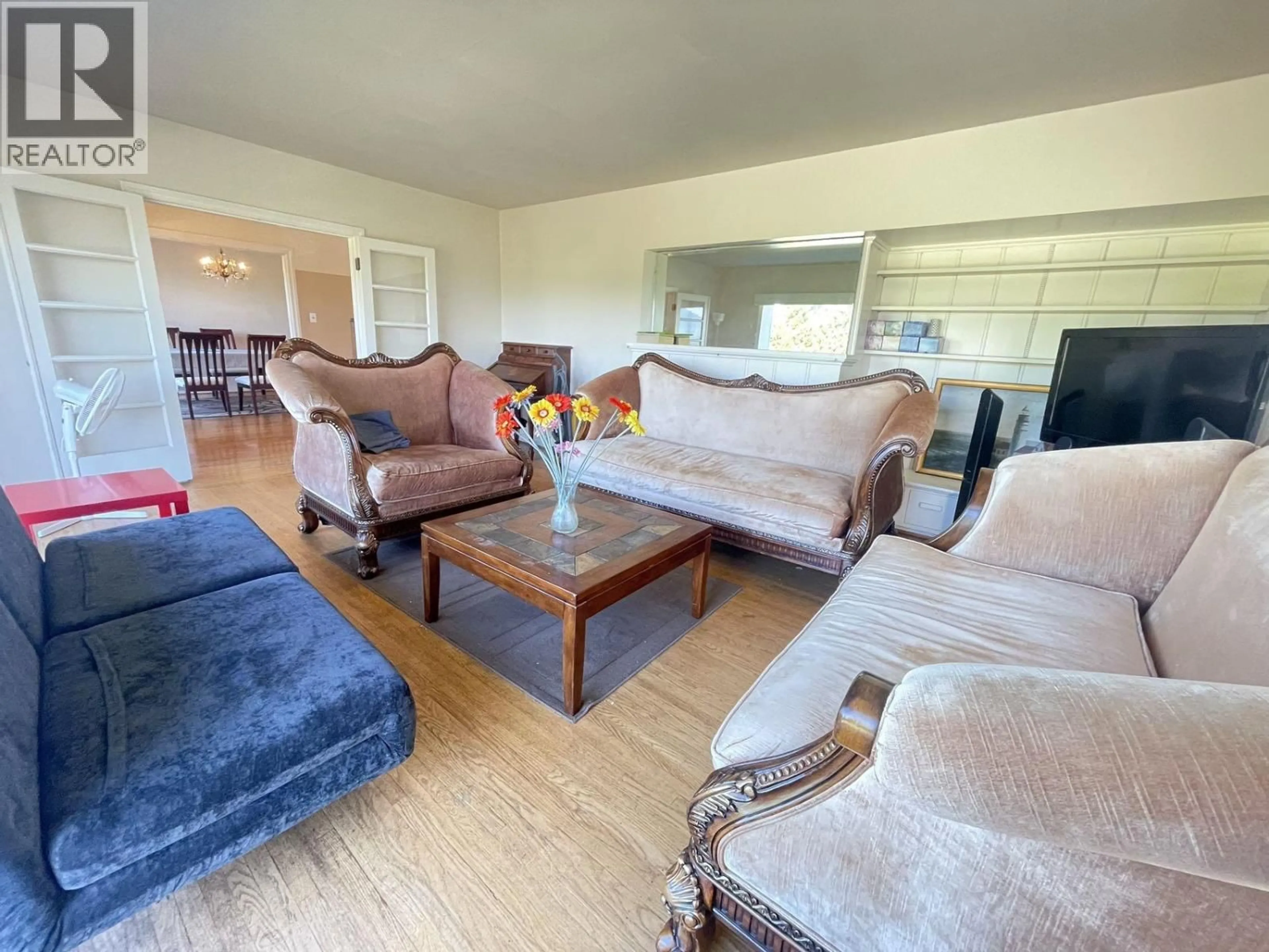 Living room with furniture, unknown for 4679 PUGET DRIVE, Vancouver British Columbia V6L2V9