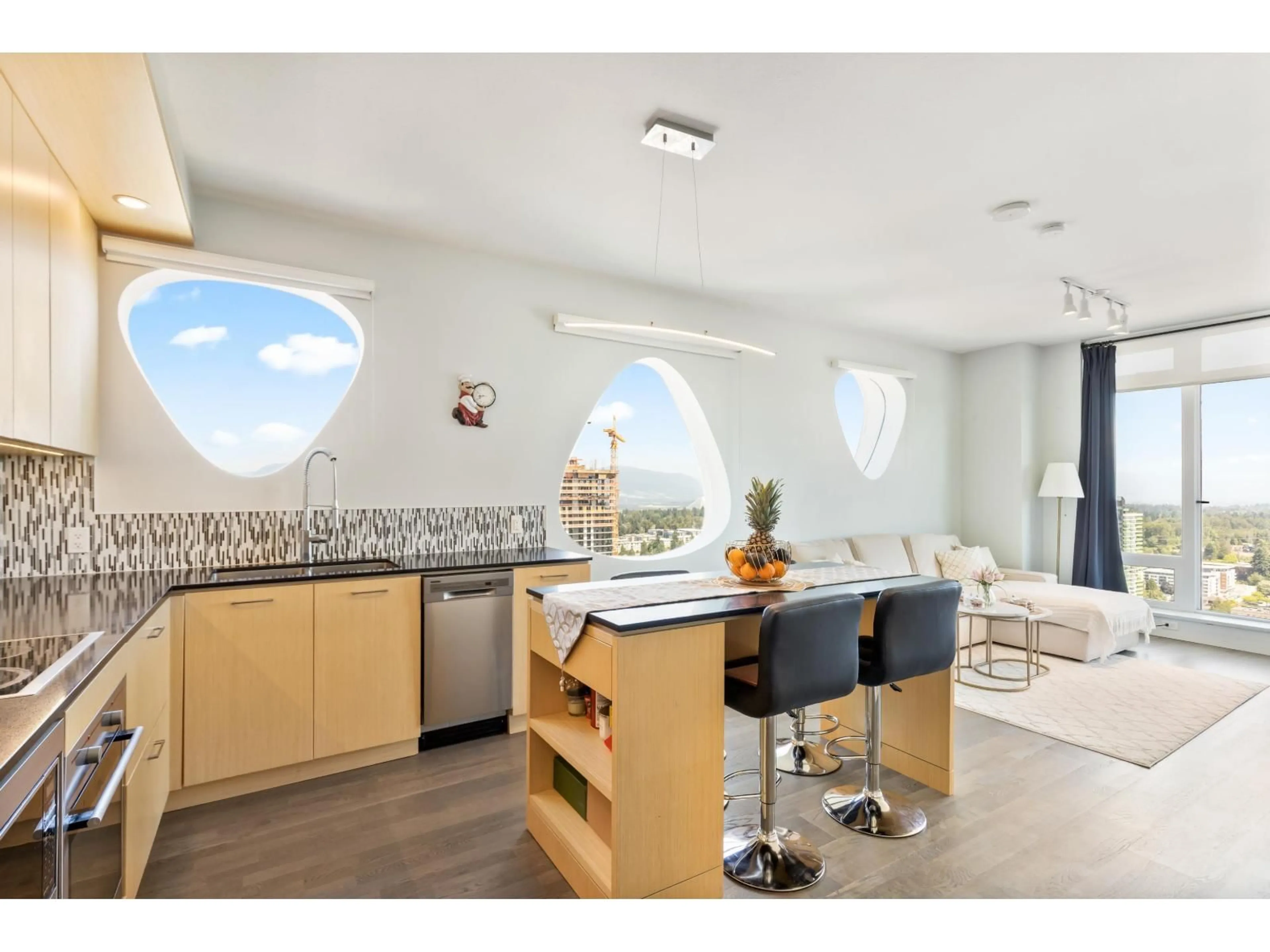 Open concept kitchen, unknown for 3701 - 13495 CENTRAL AVENUE, Surrey British Columbia V3T0K2