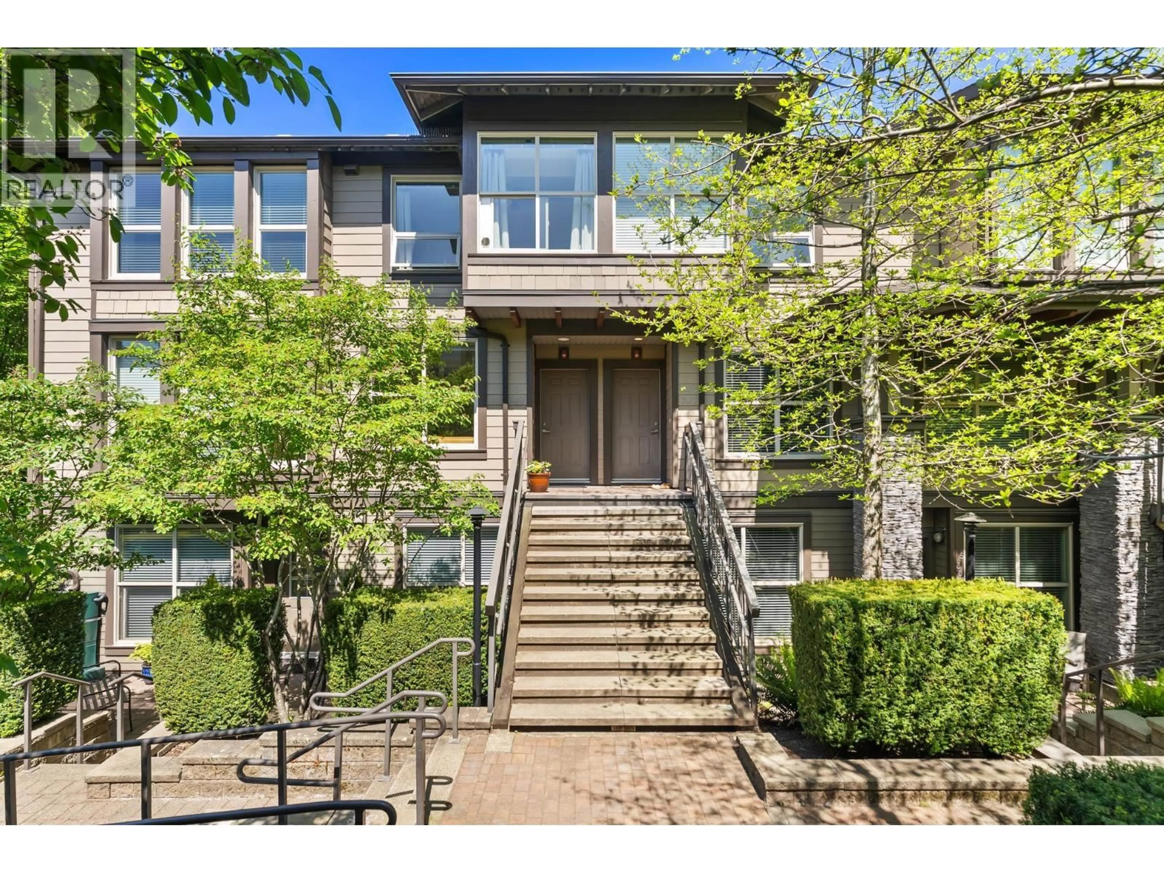 Unknown for 3 - 307 15TH STREET, North Vancouver British Columbia V7L2R6