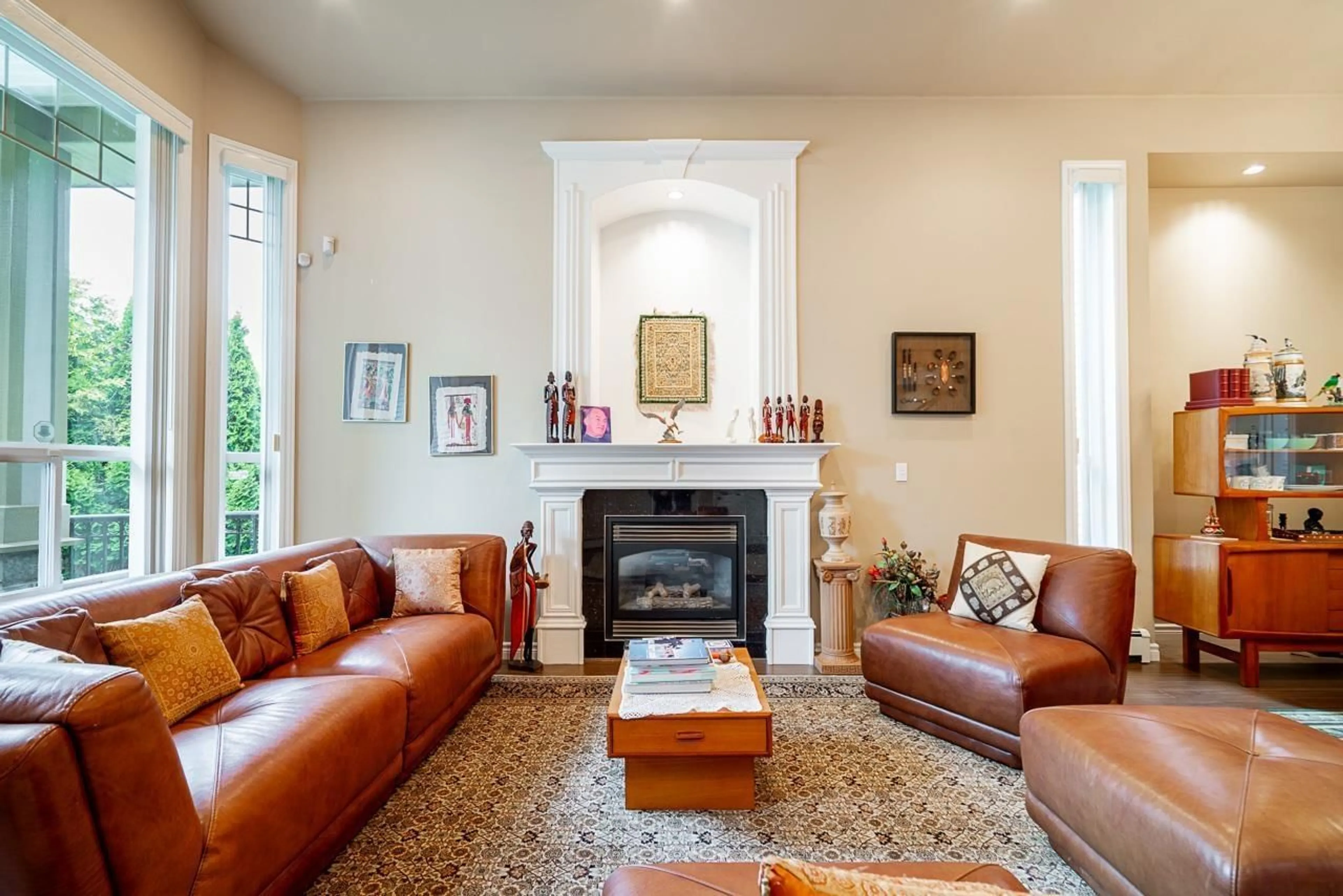 Living room with furniture, ceramic/tile floor for 15128 68A AVENUE, Surrey British Columbia V3S7Y7