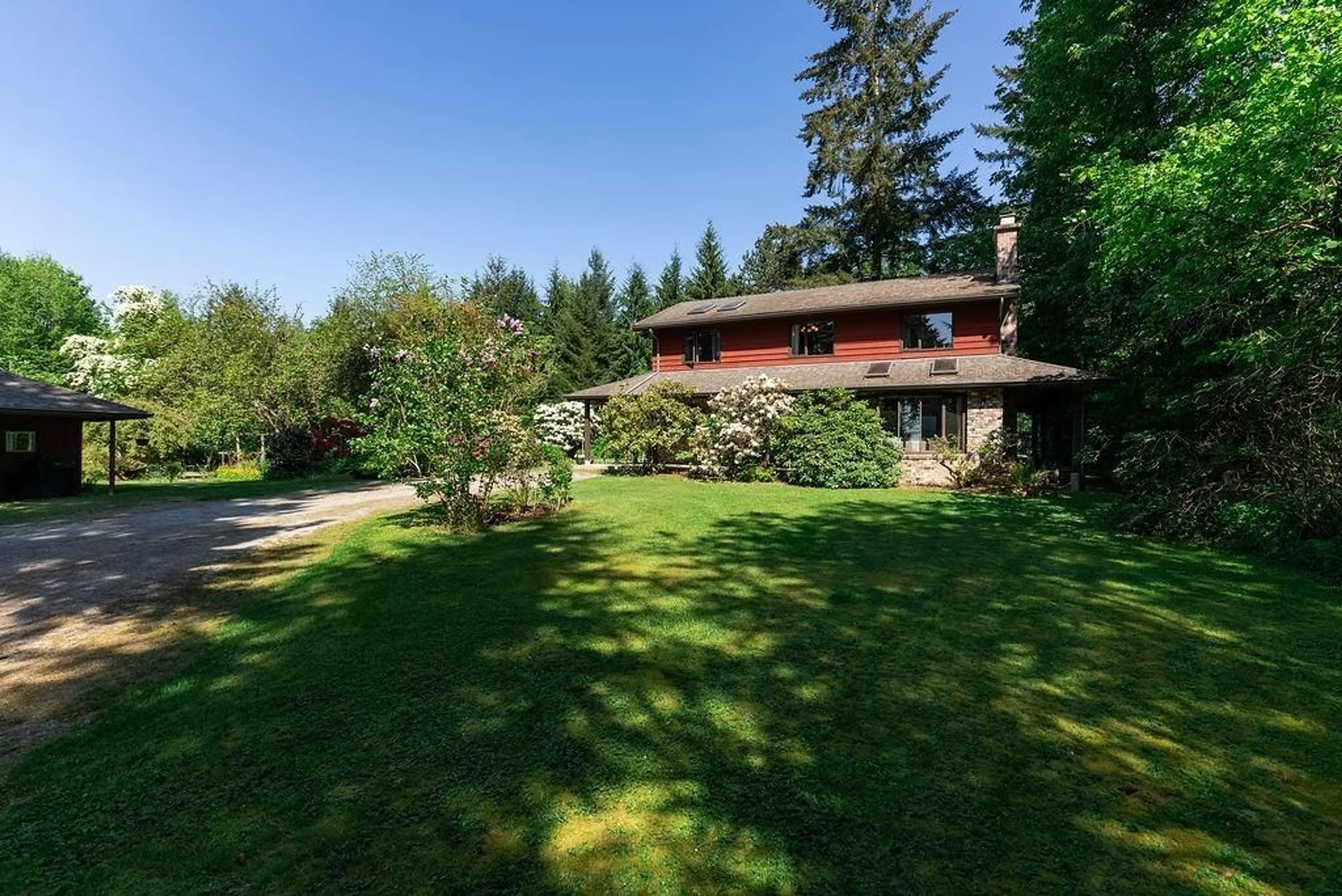 A pic from outside/outdoor area/front of a property/back of a property/a pic from drone, unknown for 29821 CLARK AVENUE, Mission British Columbia V4S1H5
