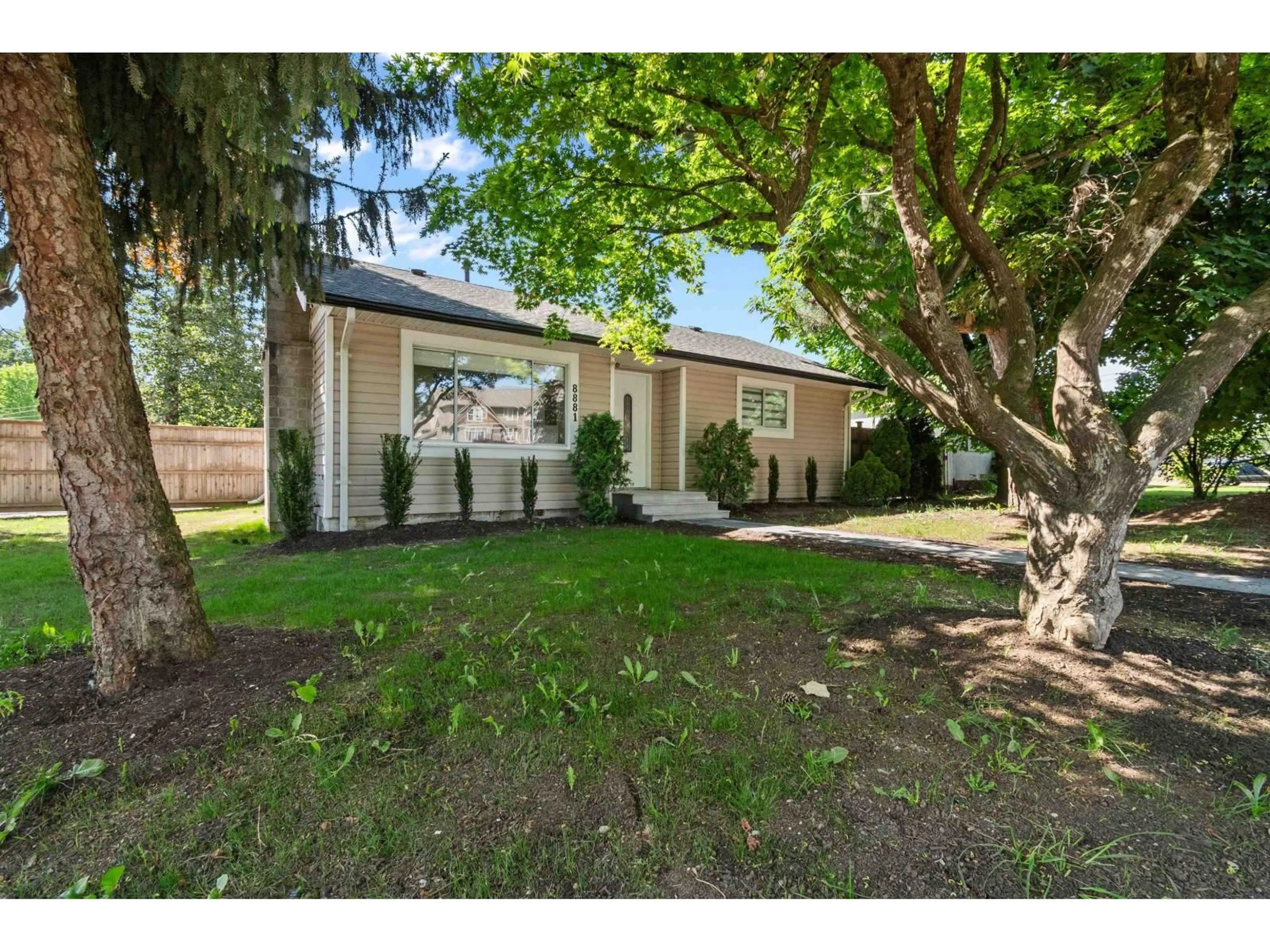 Unknown for 8881 NOWELL STREET, Chilliwack British Columbia V2P4X3