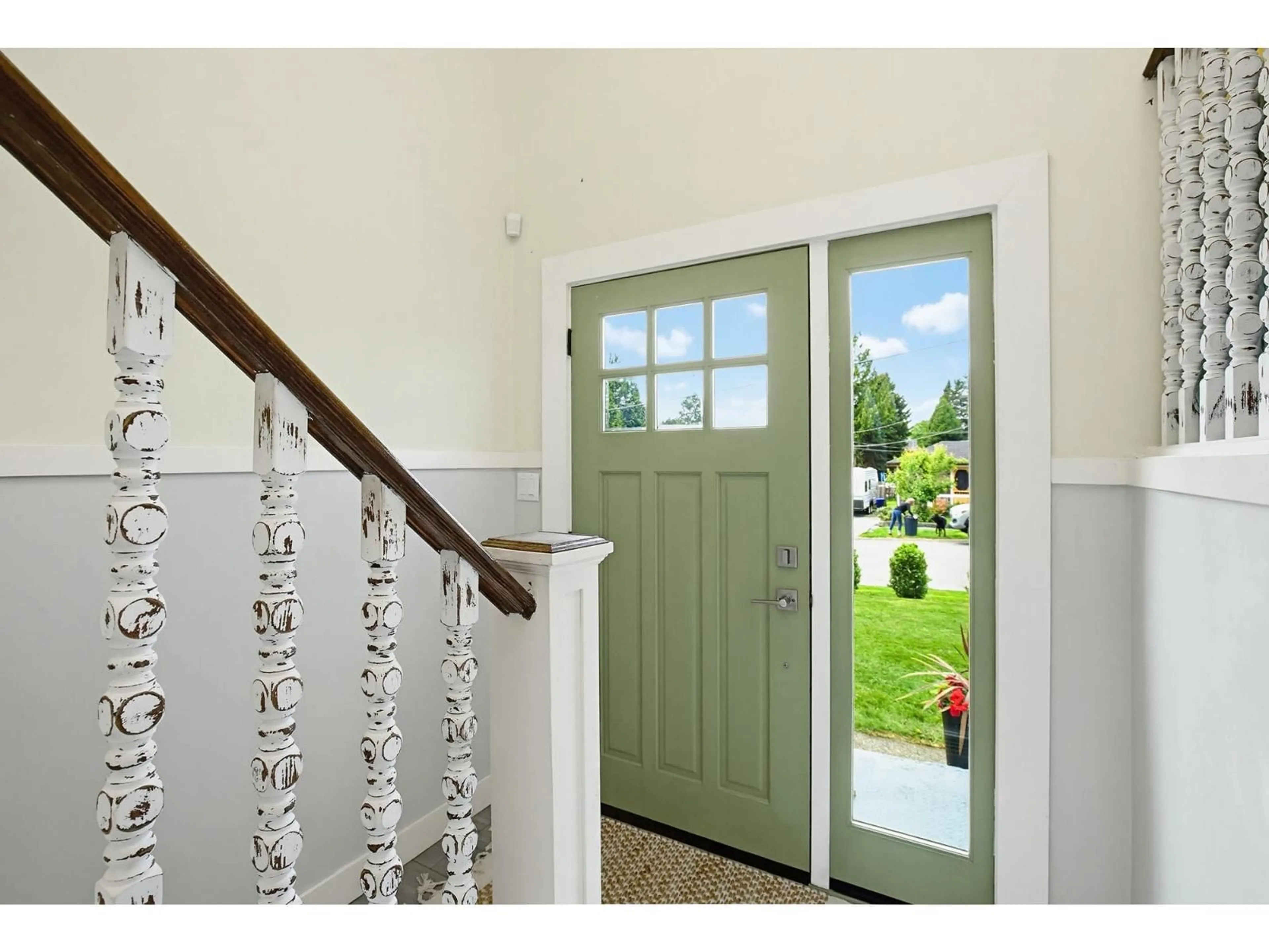 Indoor entryway for 7348 TEREPOCKI CRESCENT, Mission British Columbia V2V3E5