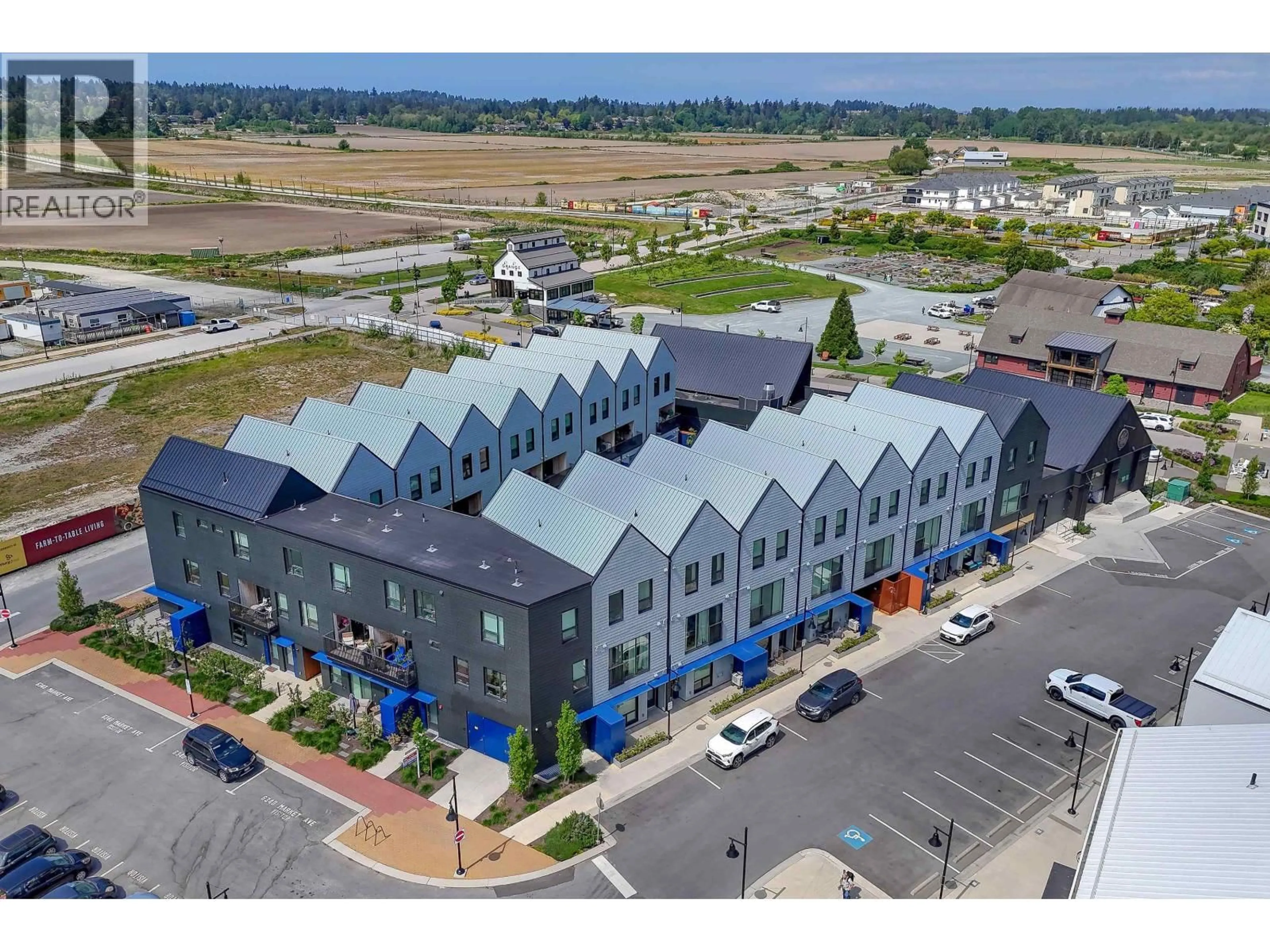 A pic from outside/outdoor area/front of a property/back of a property/a pic from drone, unknown for 29 - 6340 MARKET AVENUE, Delta British Columbia V4L0B1