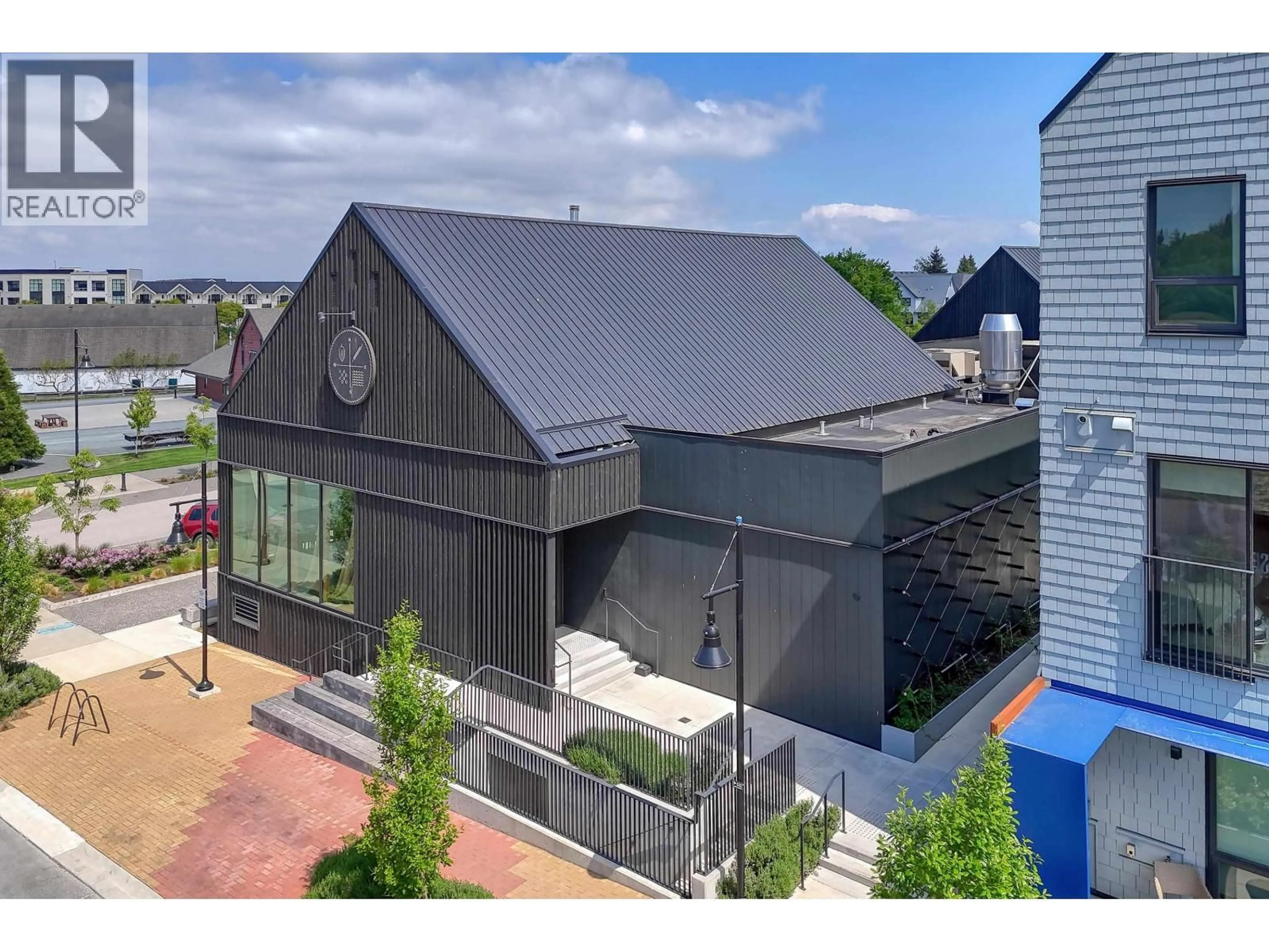 A pic from outside/outdoor area/front of a property/back of a property/a pic from drone, unknown for 29 - 6340 MARKET AVENUE, Delta British Columbia V4L0B1