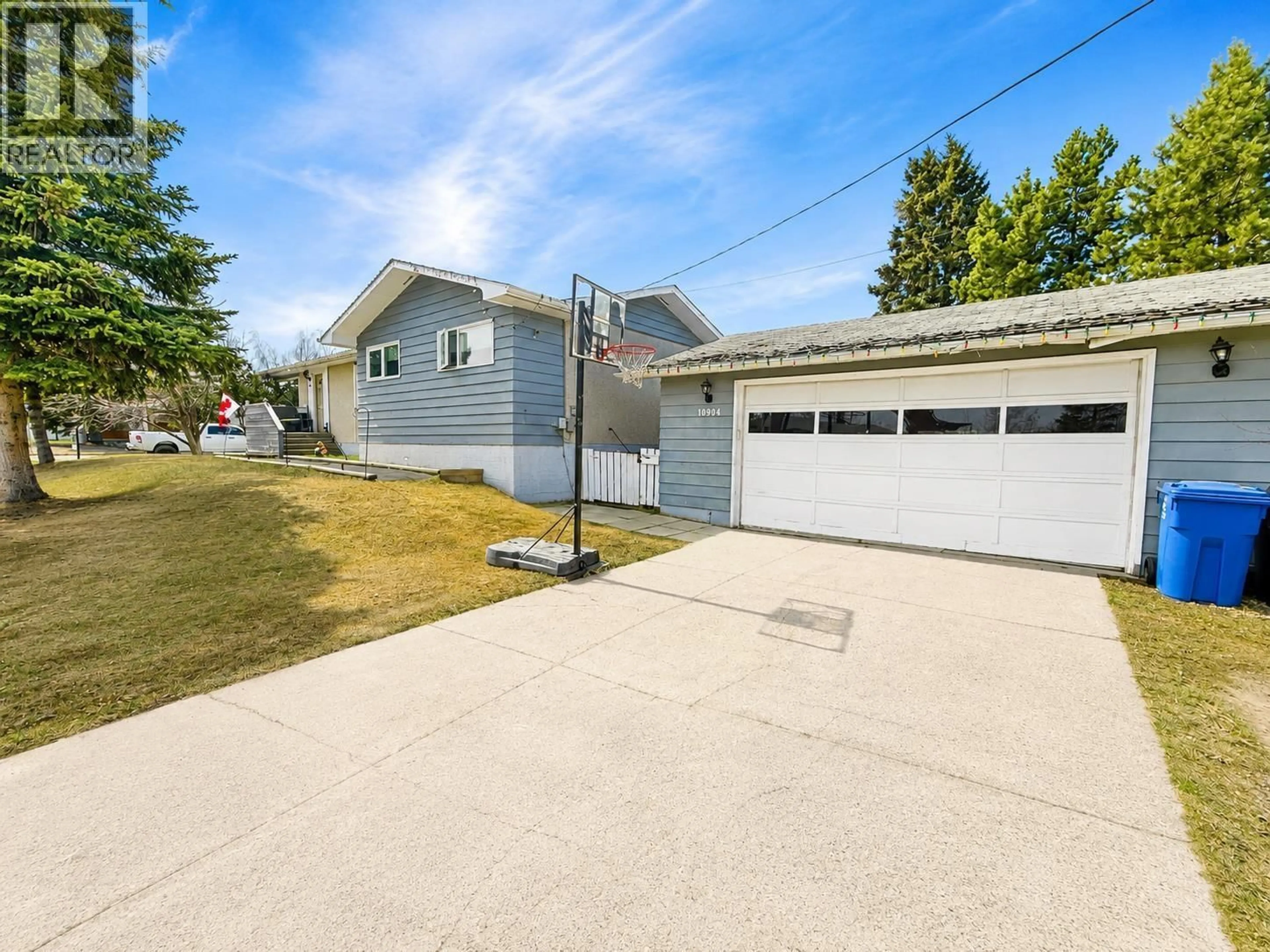 A pic from outside/outdoor area/front of a property/back of a property/a pic from drone, street for 10904 104 STREET, Fort St. John British Columbia V1J4E2