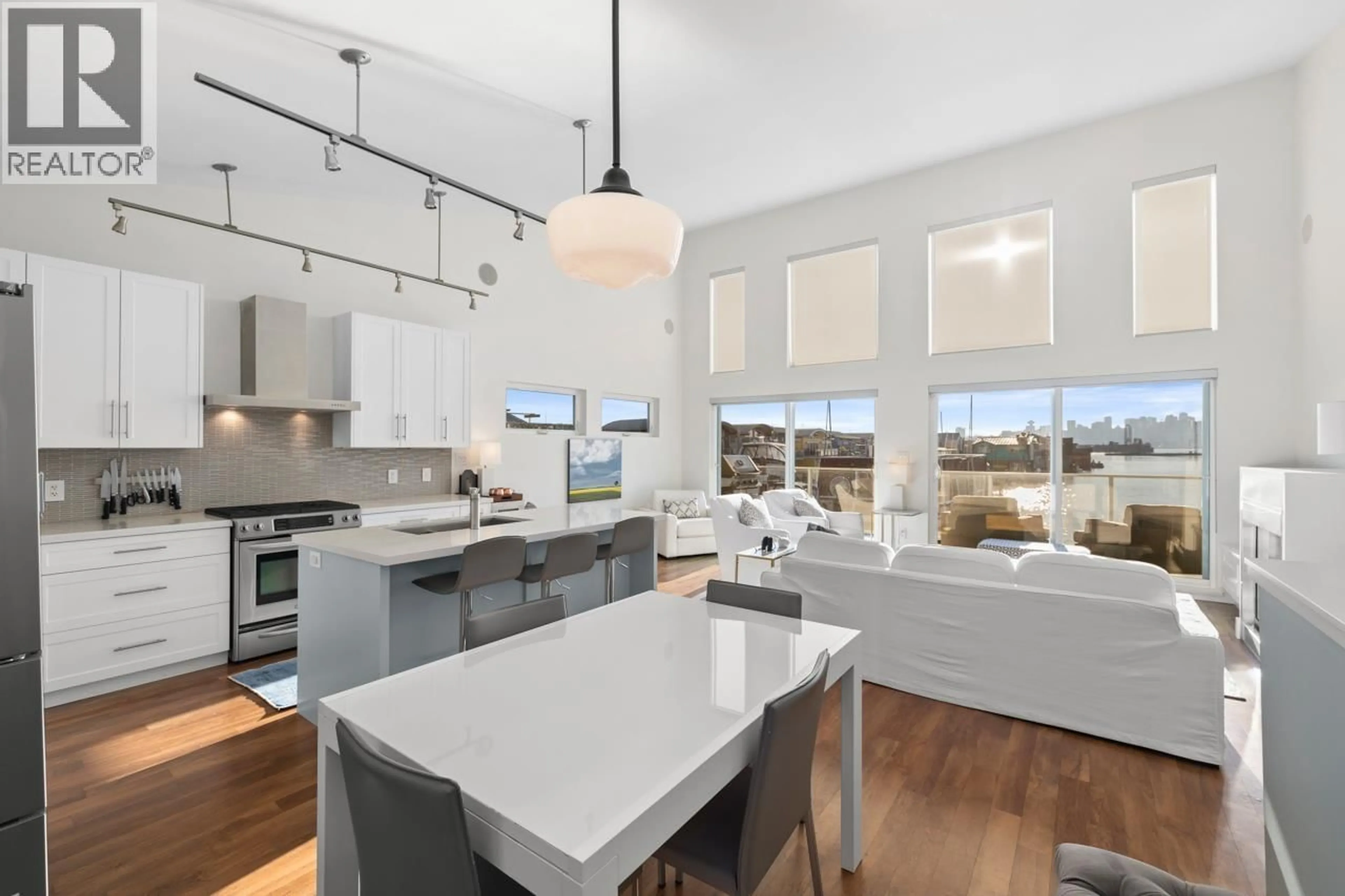 Open concept kitchen, ceramic/tile floor for 20 - 415 ESPLANADE AVENUE, North Vancouver British Columbia V7M1A6