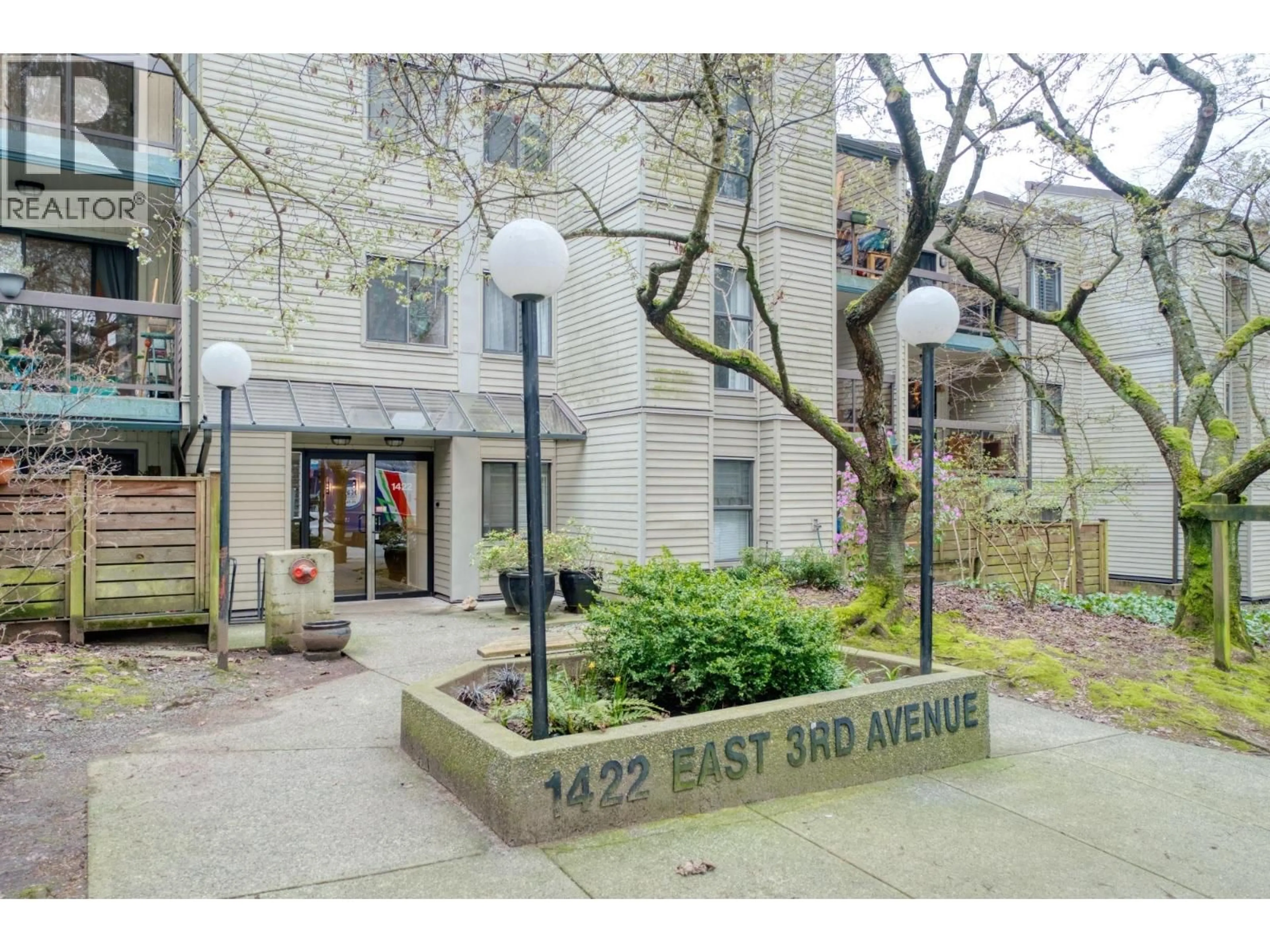 Unknown for 309 - 1422 3RD AVENUE, Vancouver British Columbia V5N5R5