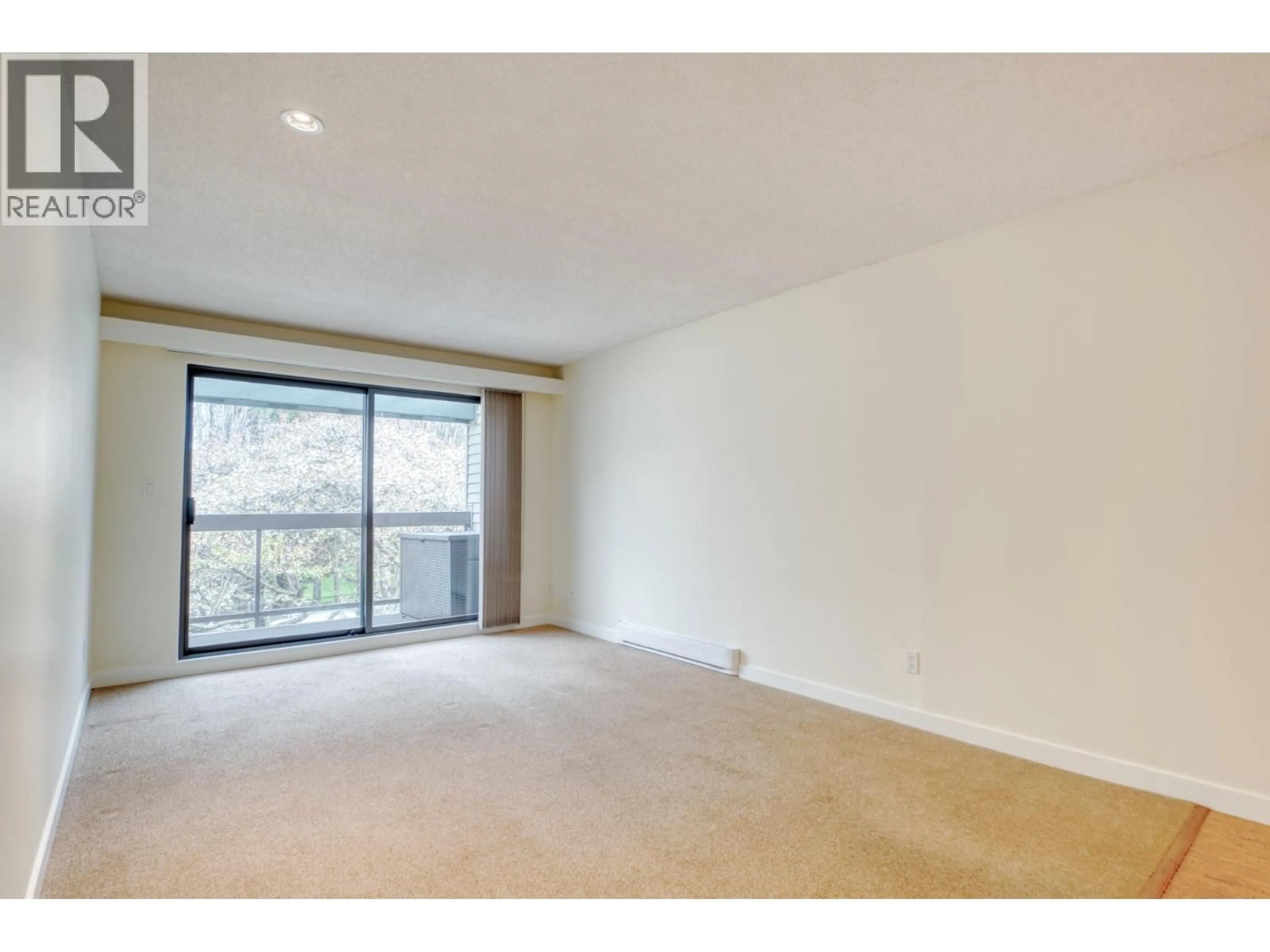 A pic of a room for 309 - 1422 3RD AVENUE, Vancouver British Columbia V5N5R5