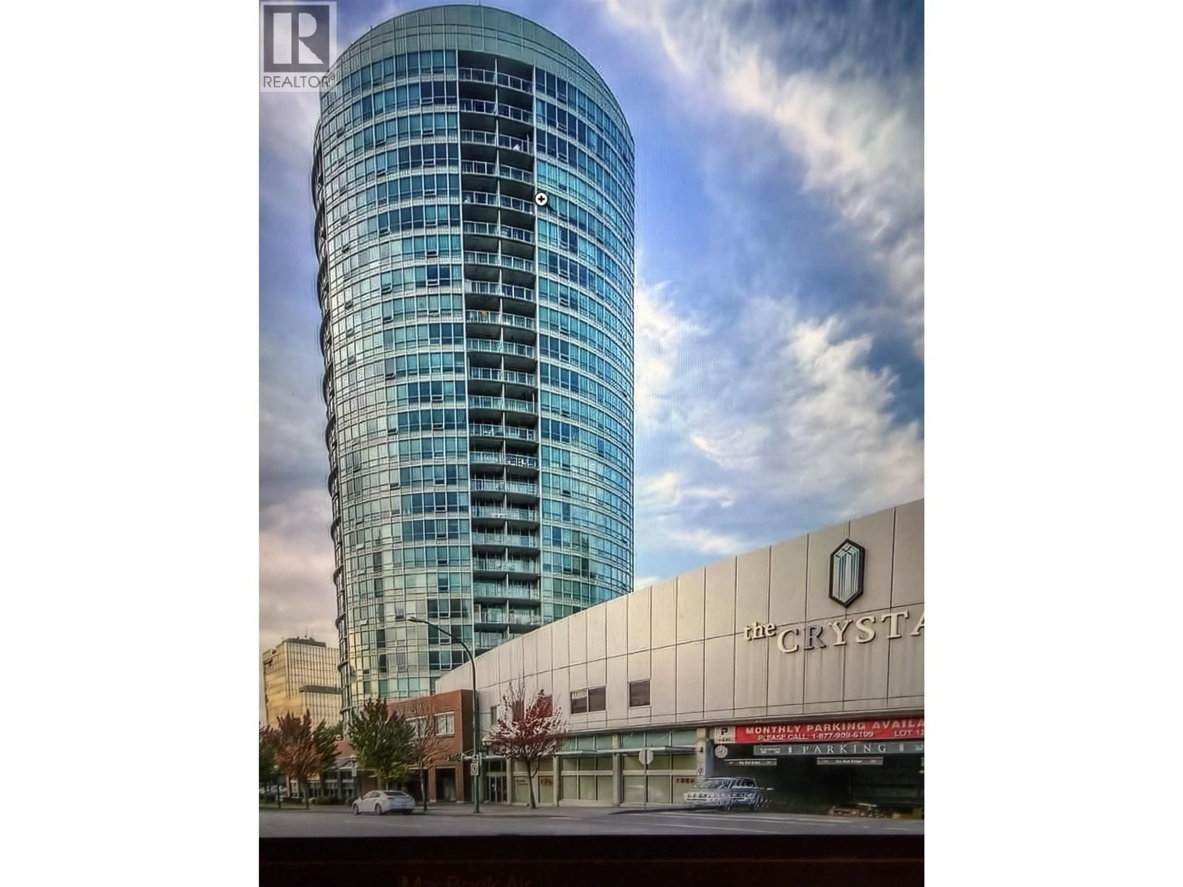 Indoor foyer for 2501 - 6088 WILLINGDON AVENUE, Burnaby British Columbia V5H4V2