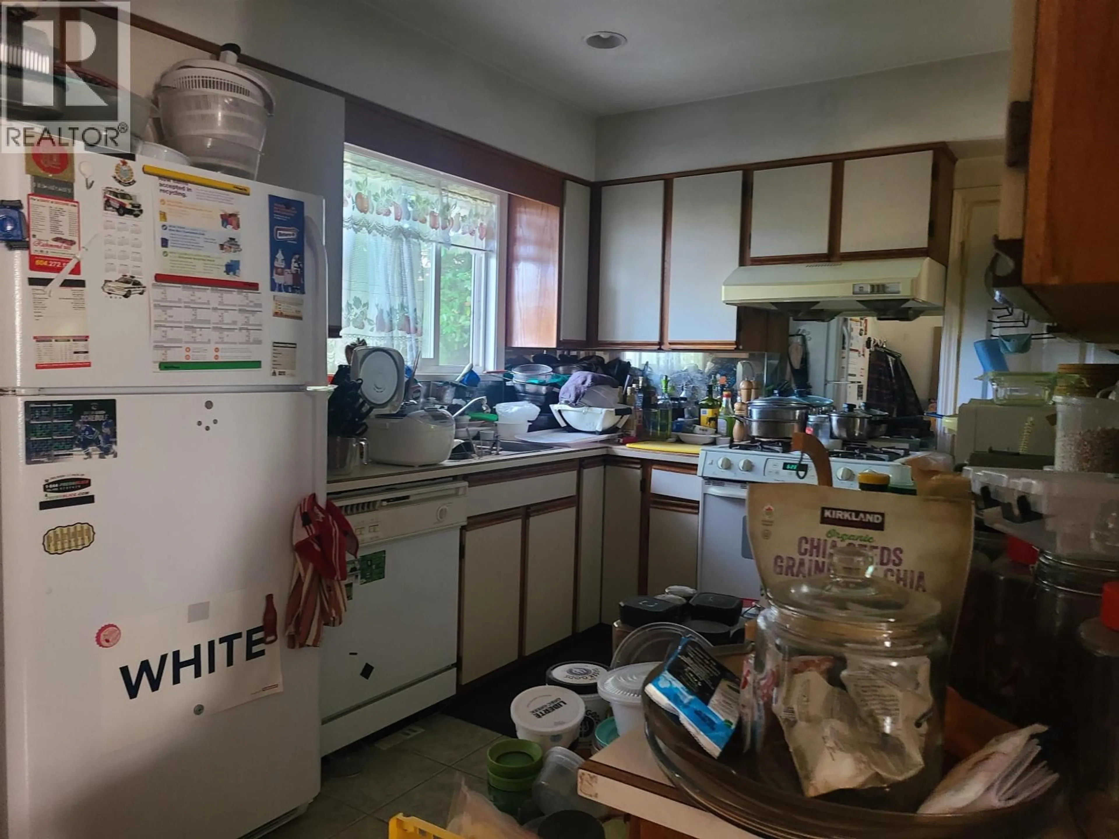 Standard kitchen, floor is not visible for 4540 NORTHEY ROAD, Richmond British Columbia V6X2G3