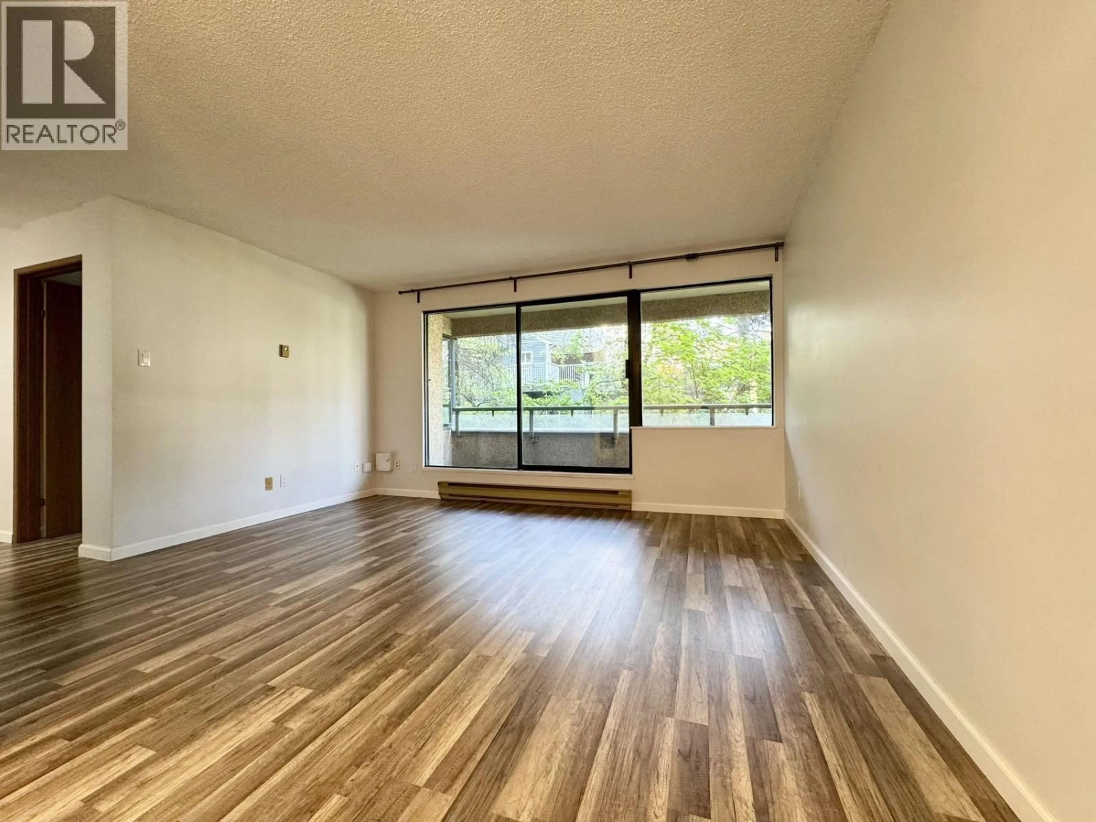 A pic of a room for 204 - 1026 QUEENS AVENUE, New Westminster British Columbia V3M6B2
