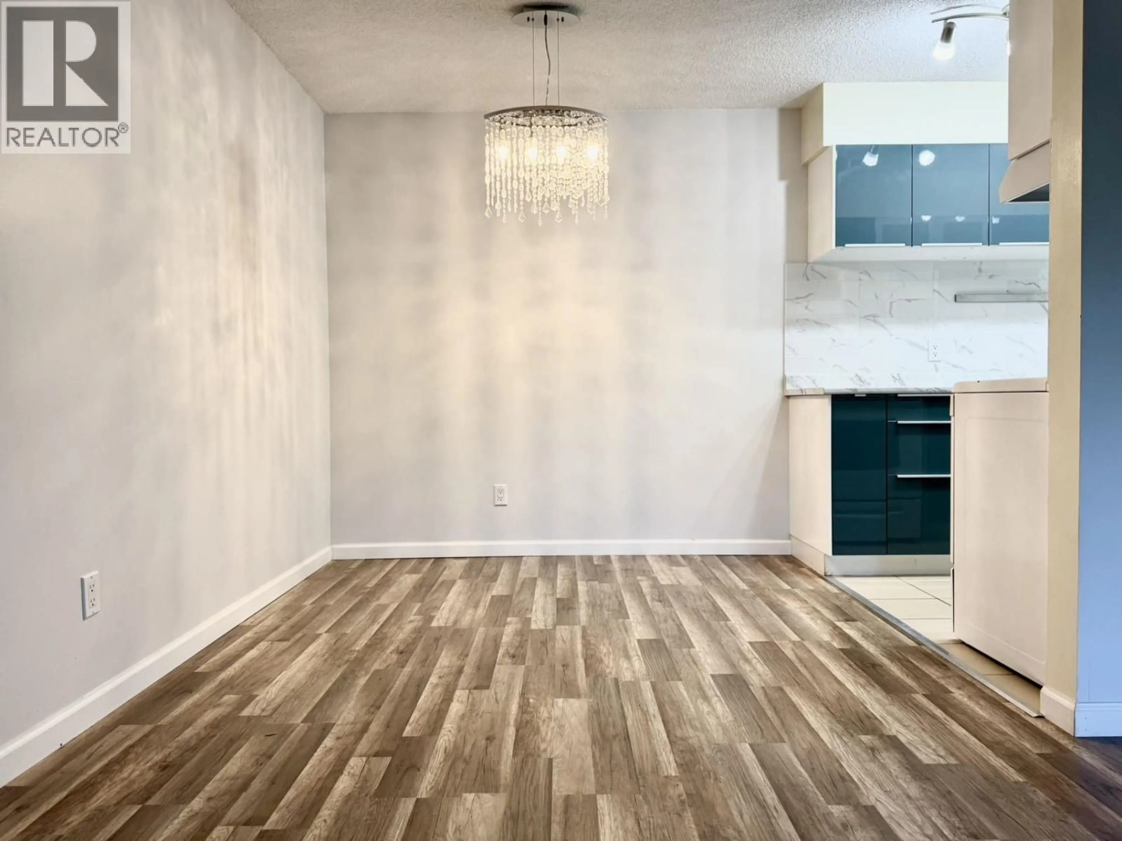 A pic of a room for 204 - 1026 QUEENS AVENUE, New Westminster British Columbia V3M6B2