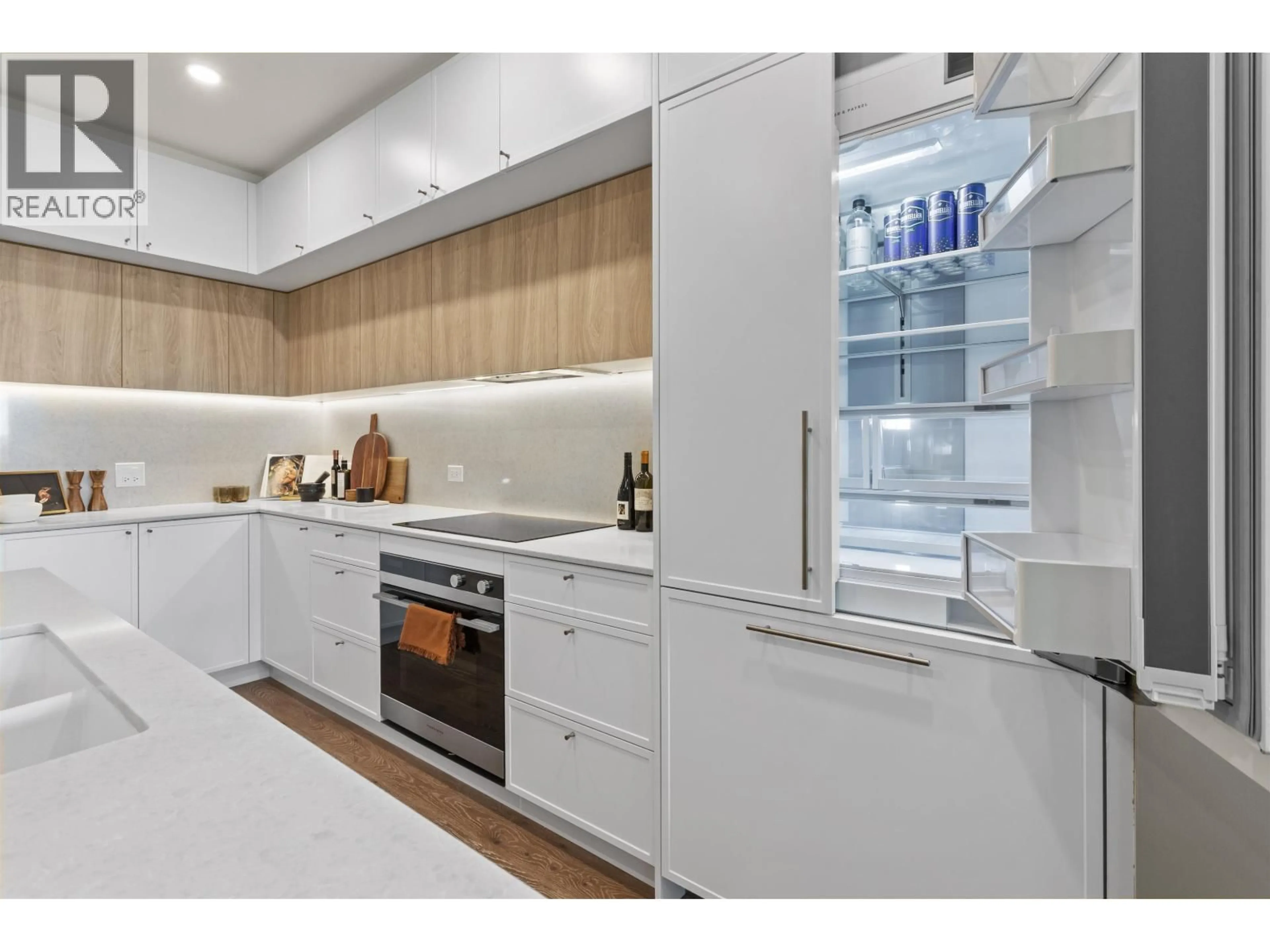 Contemporary kitchen, unknown for 107 - 602 2ND STREET, North Vancouver British Columbia V7L1G7