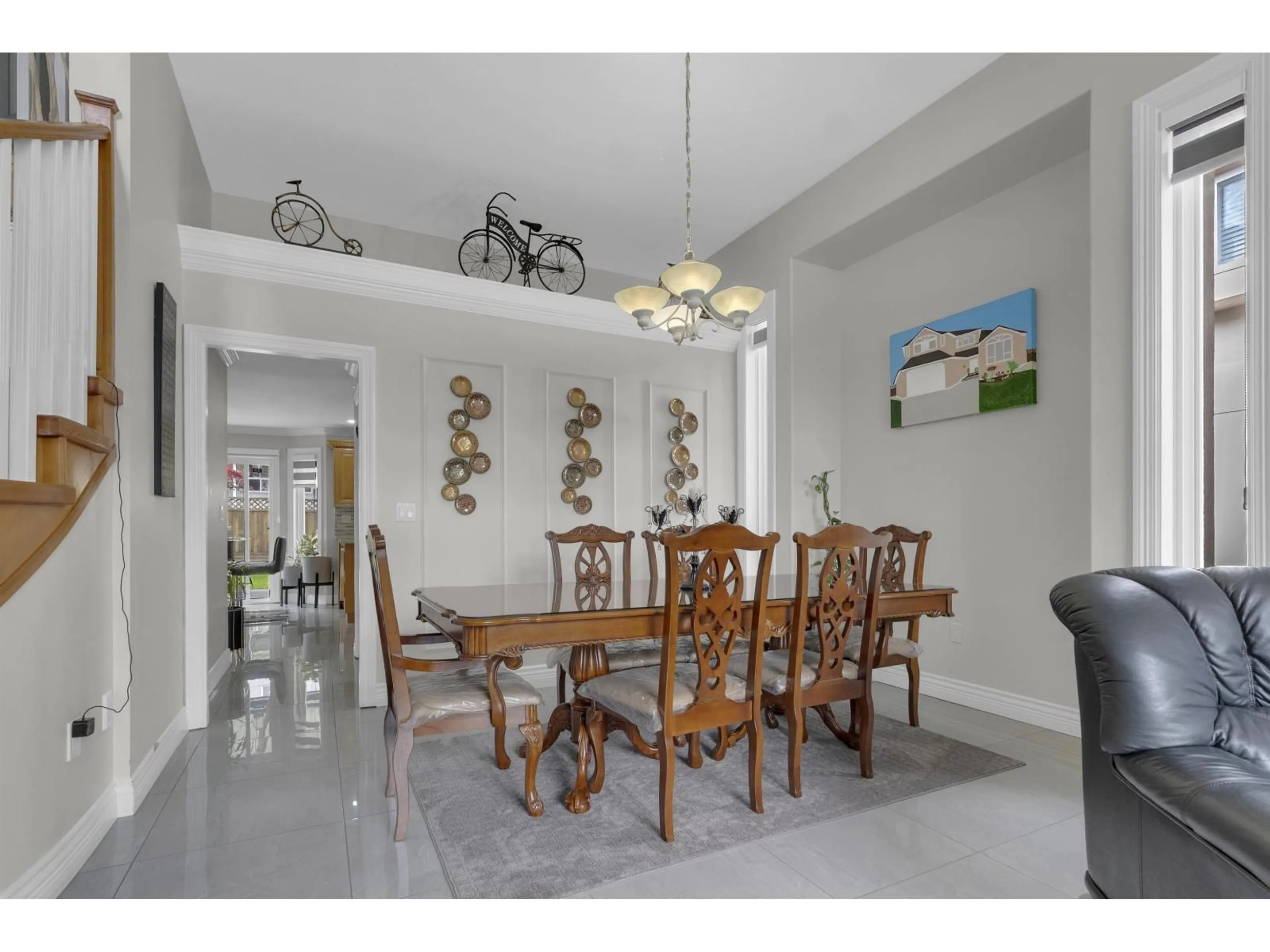 Dining room, ceramic/tile floor for 8733 162A STREET, Surrey British Columbia V4N1B7