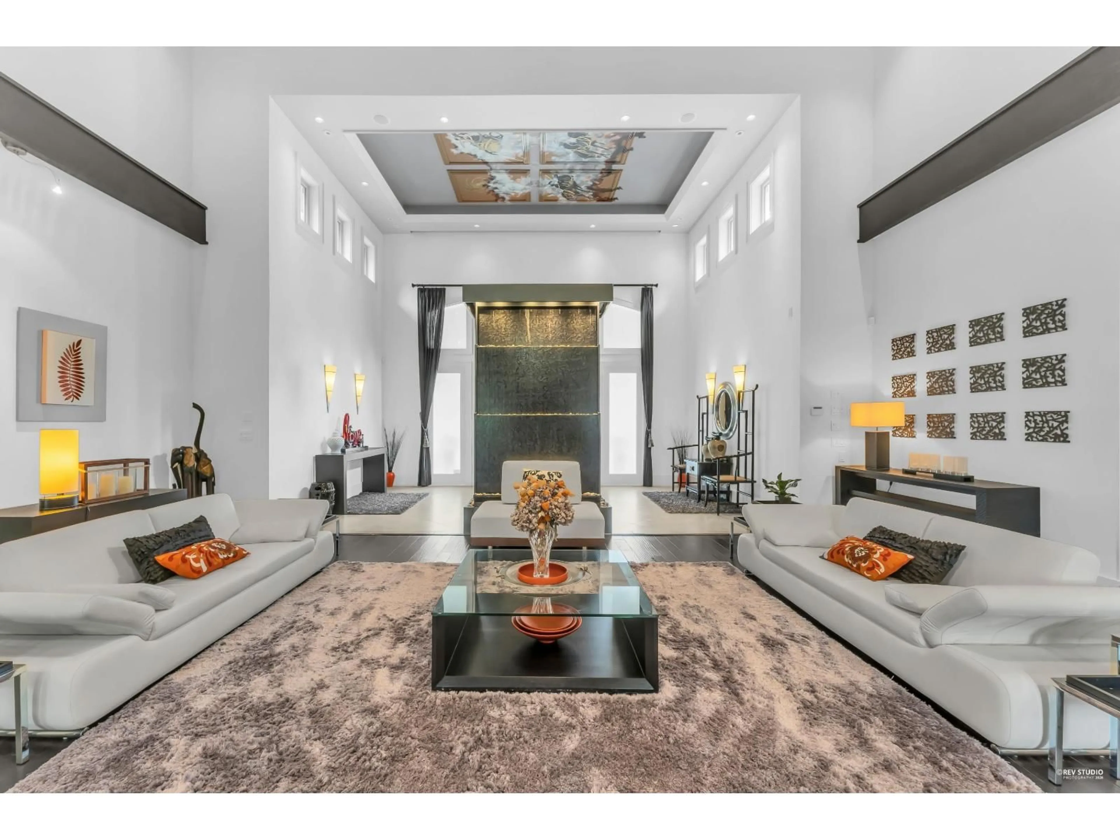 Lobby for 3575 140 STREET, Surrey British Columbia V4P2B1