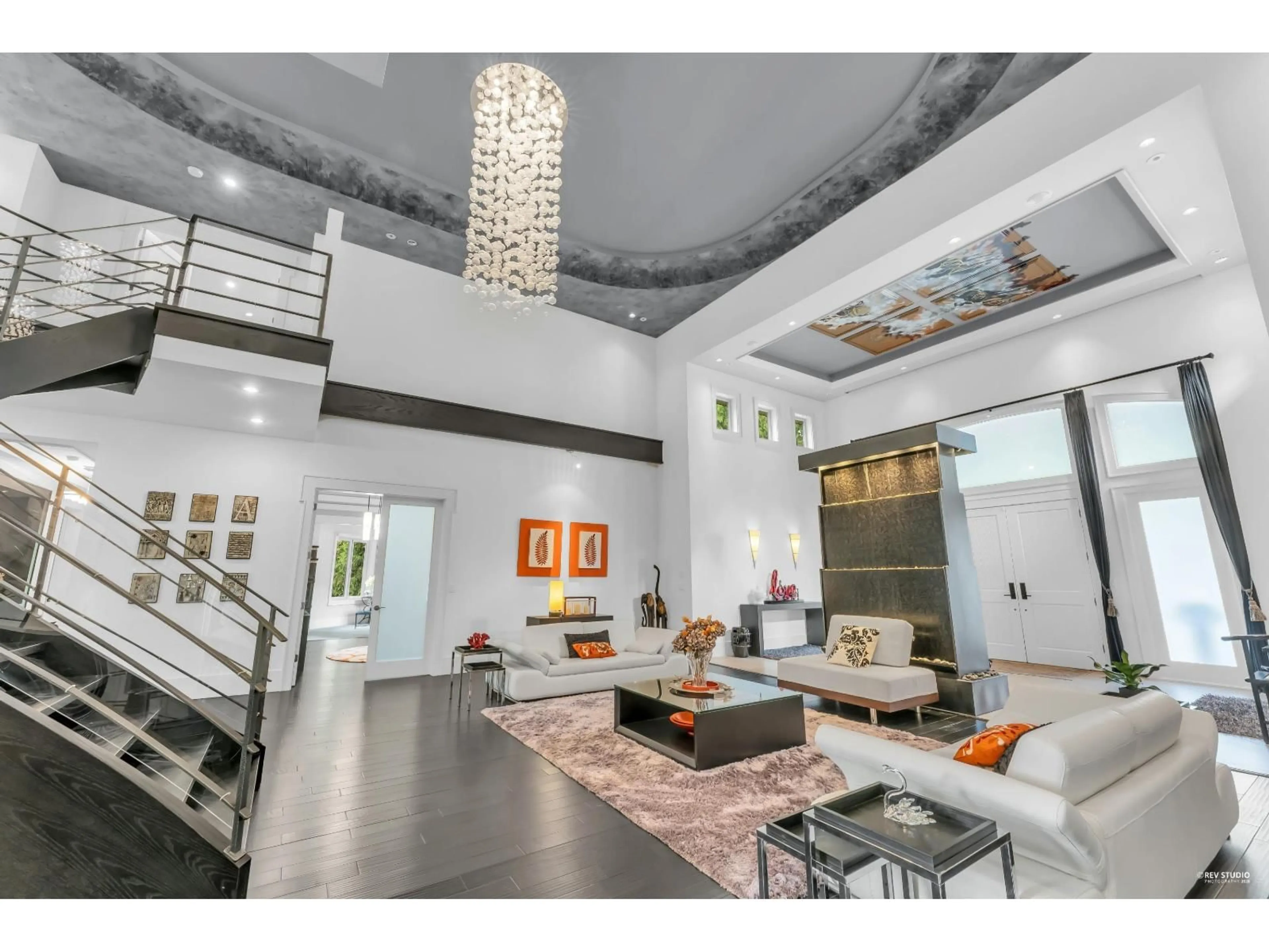 Indoor foyer for 3575 140 STREET, Surrey British Columbia V4P2B1