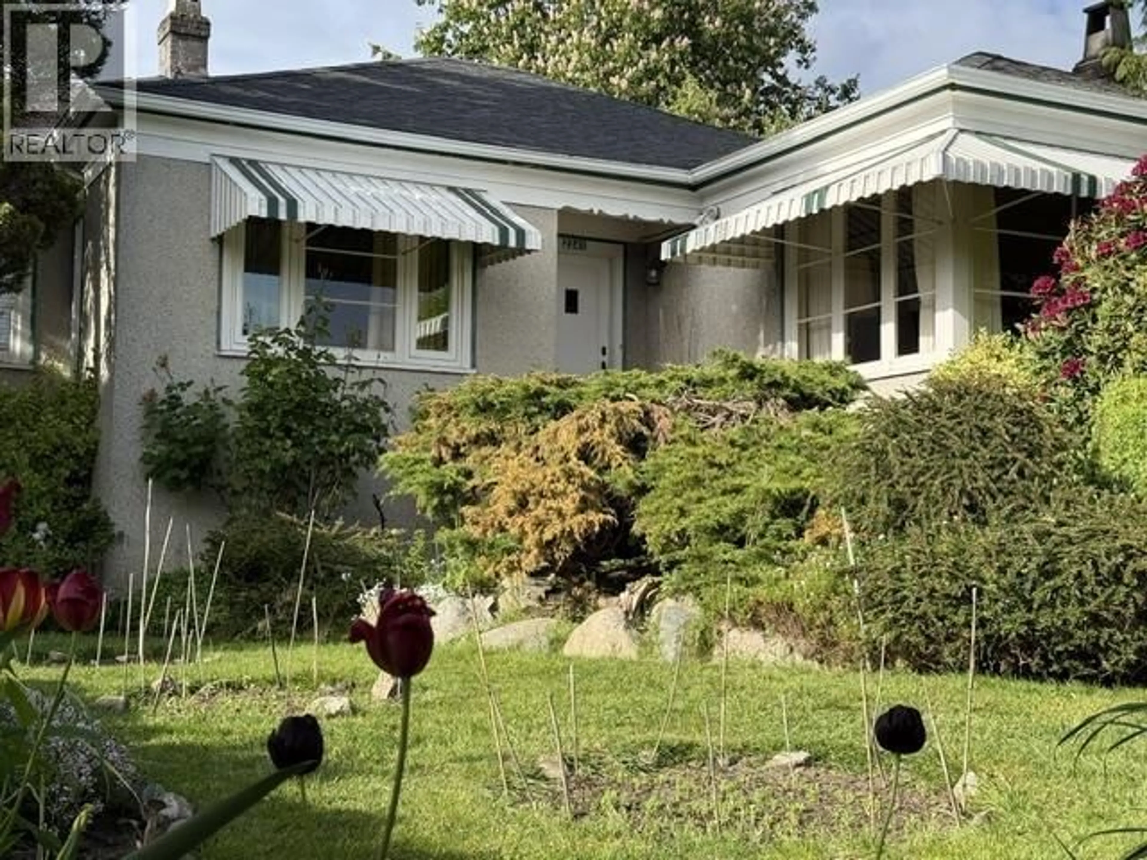 Unknown for 2245 22ND AVENUE, Vancouver British Columbia V6L1L6